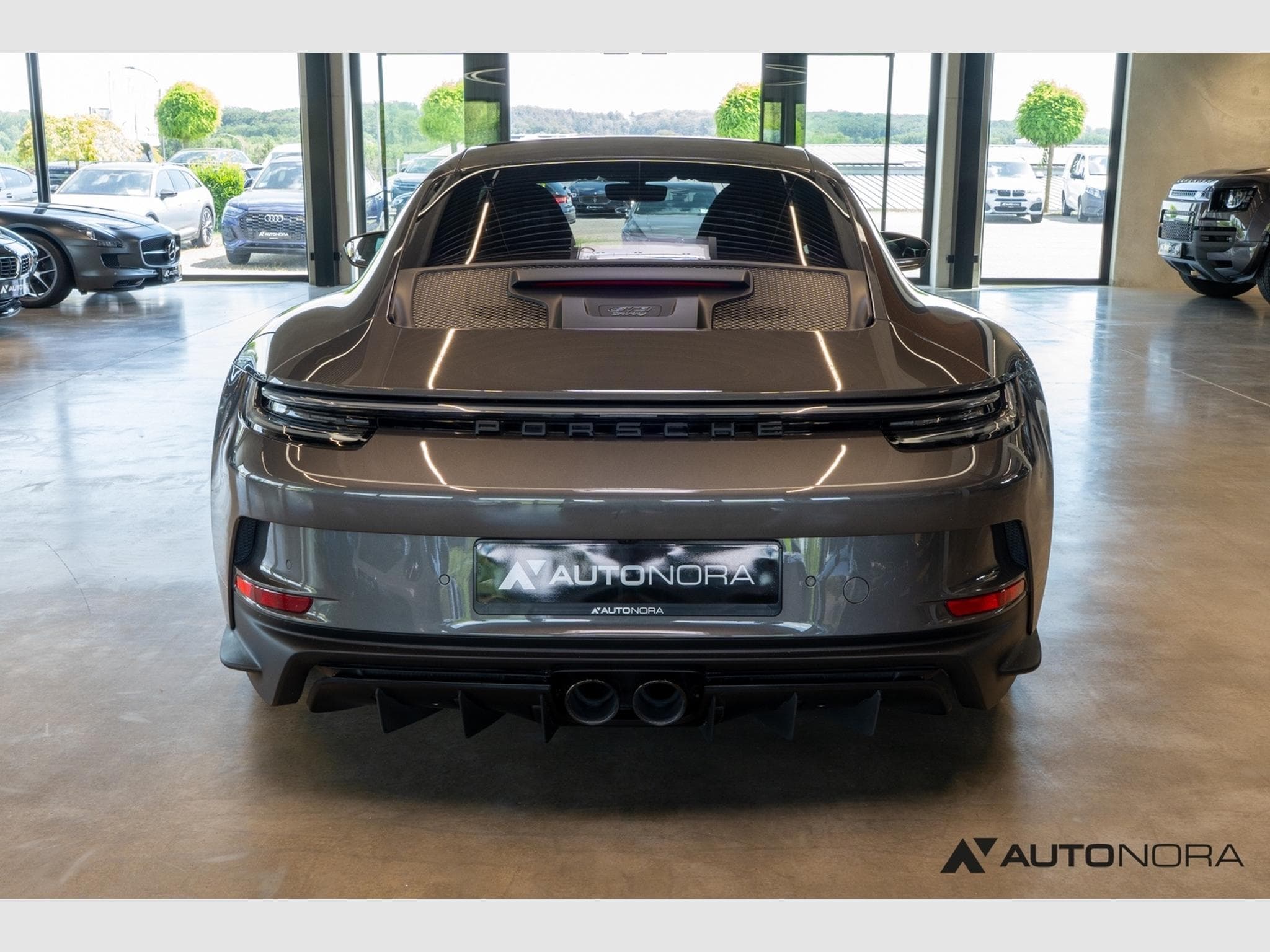 Porsche 992 911 (992.1) GT3 touring (2022) - Foto 9