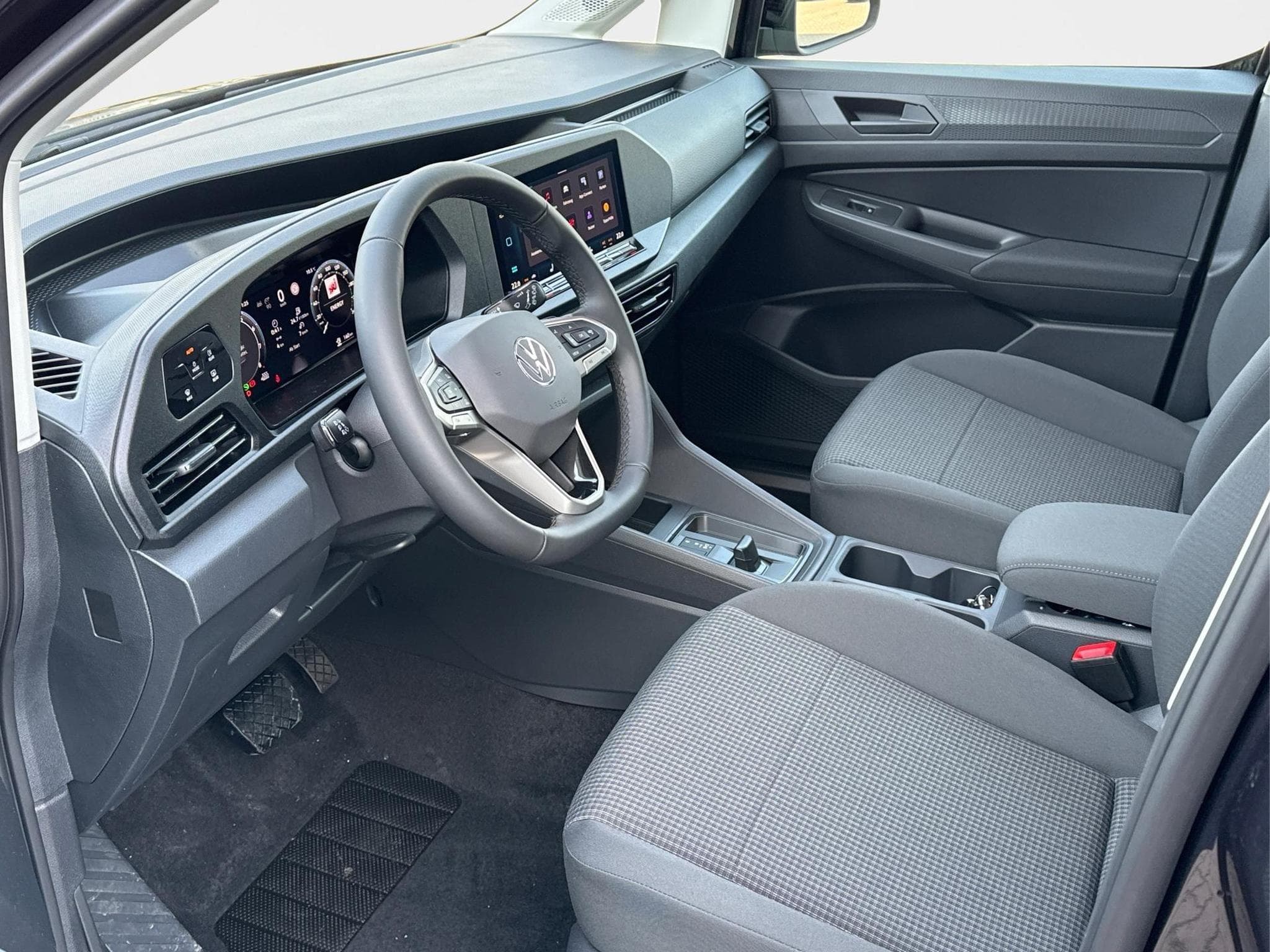 VW Caddy California (2026) - Photo 10