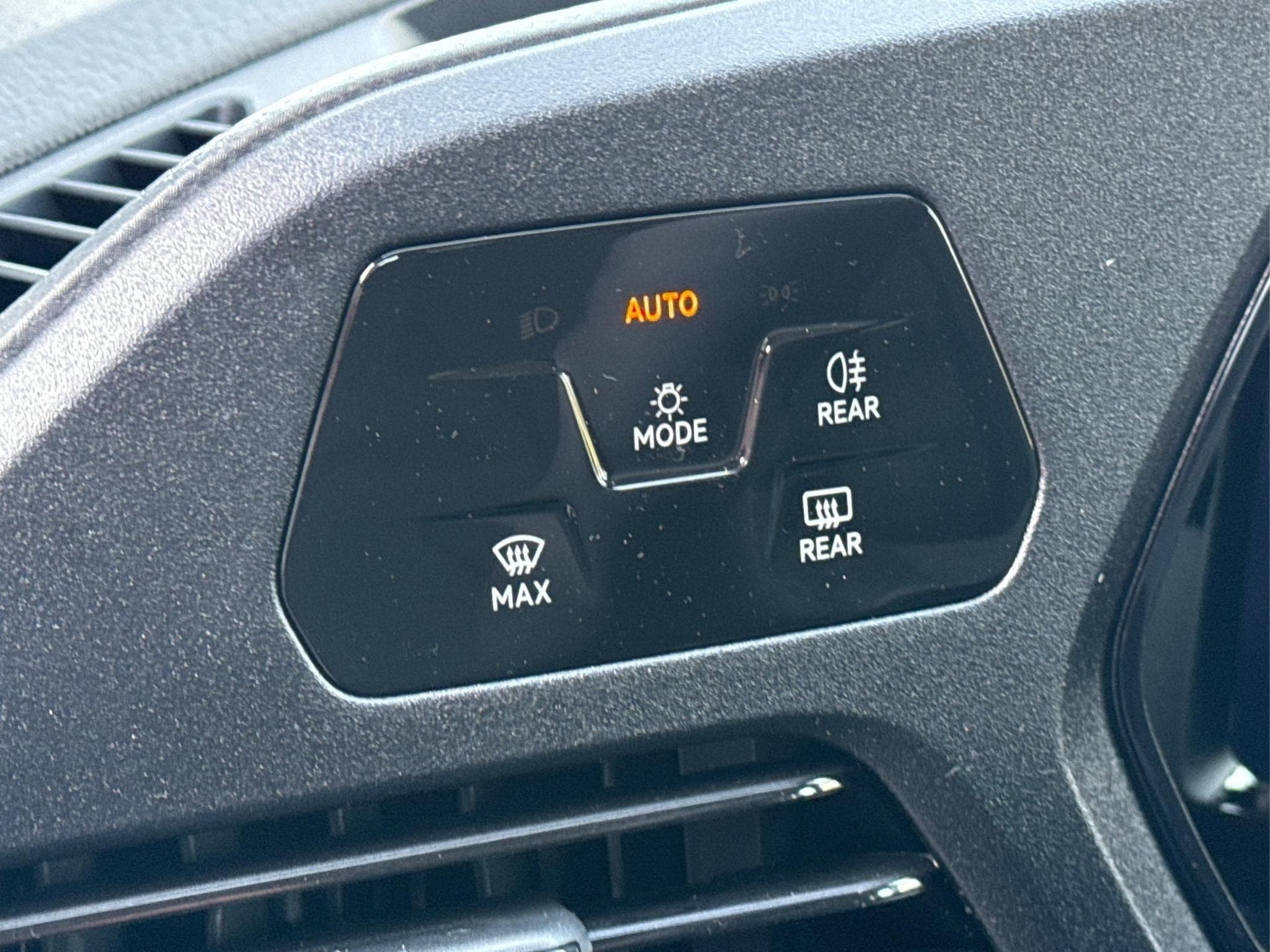 VW Caddy California (2026) - Photo 19