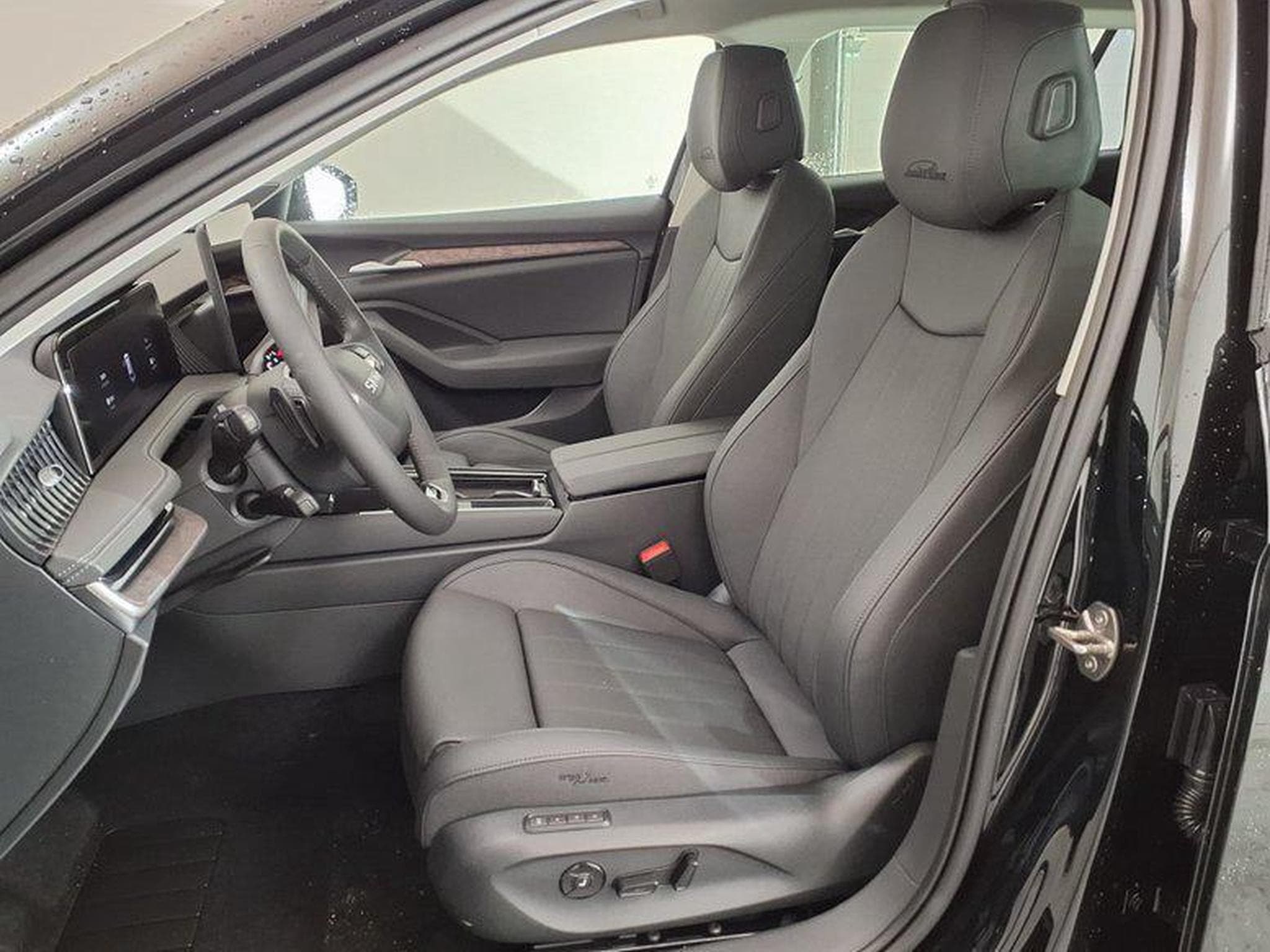 Skoda Superb L&K 2.0 TDI 7-Gang-DSG 4x4 (2026) - Foto 9