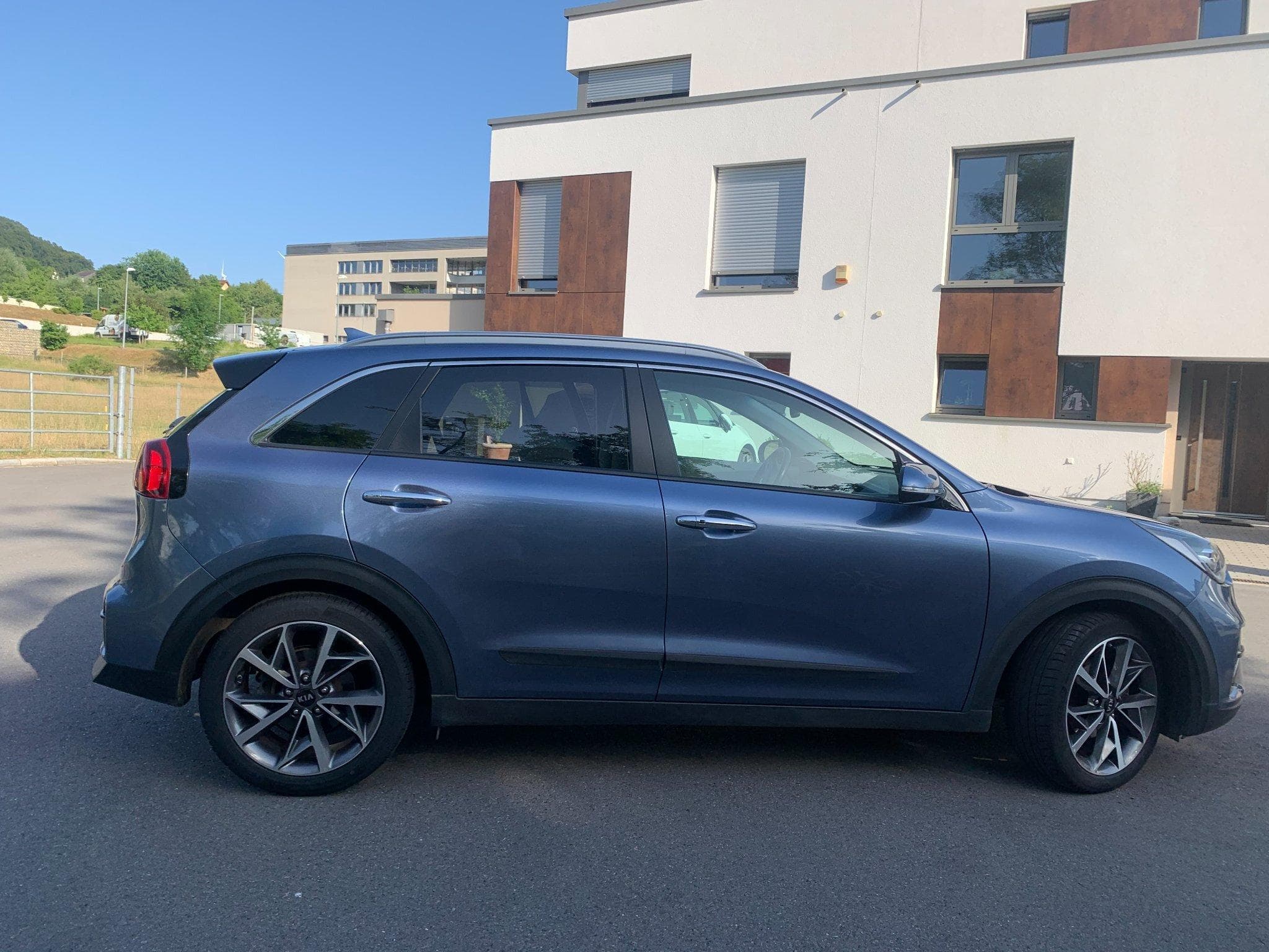Kia Niro Sense (UVO) 1.6 GDi HEV 6DCT (2020) - Photo 3