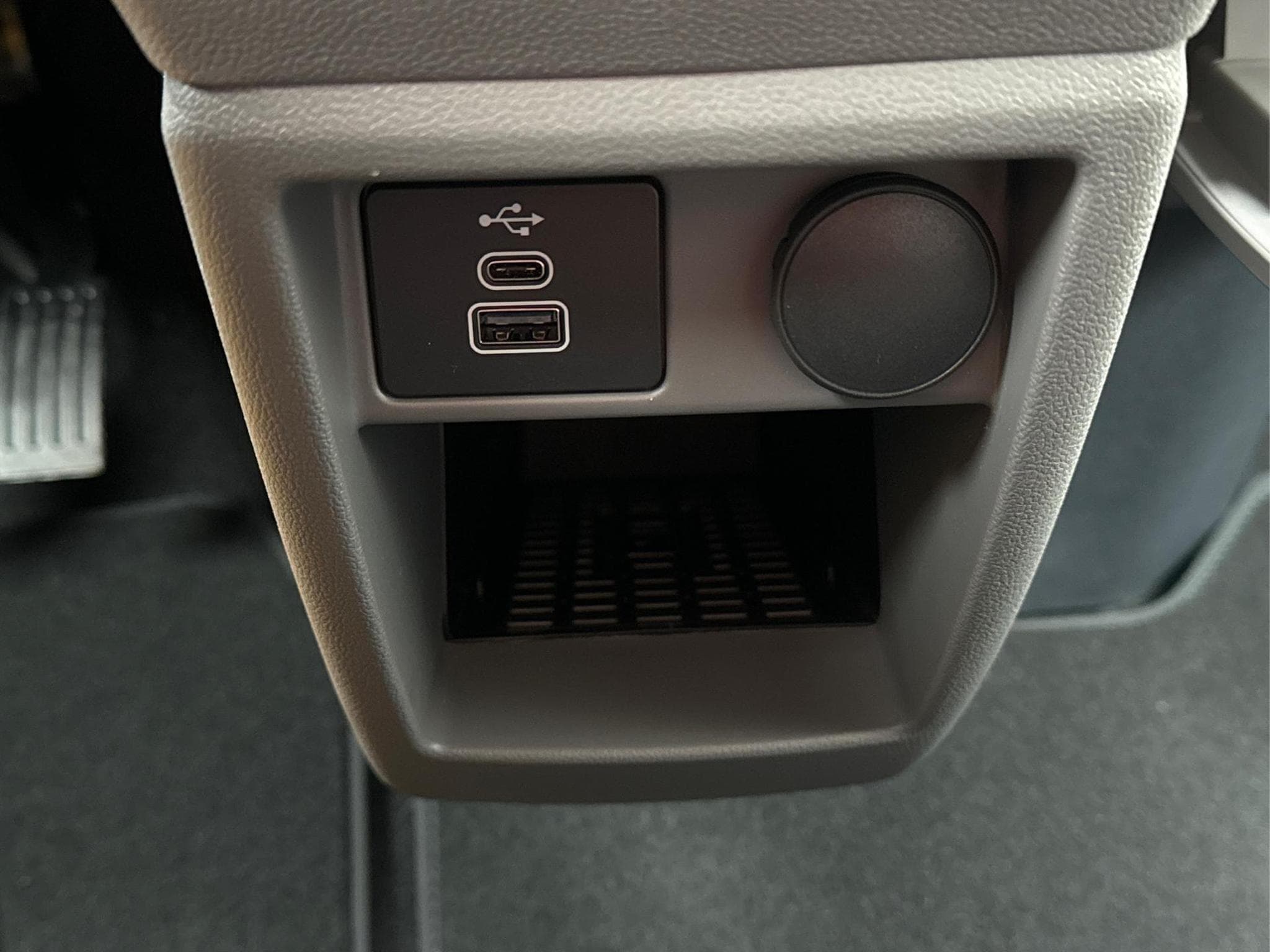 VW T7 Basis (2026) - Photo 20