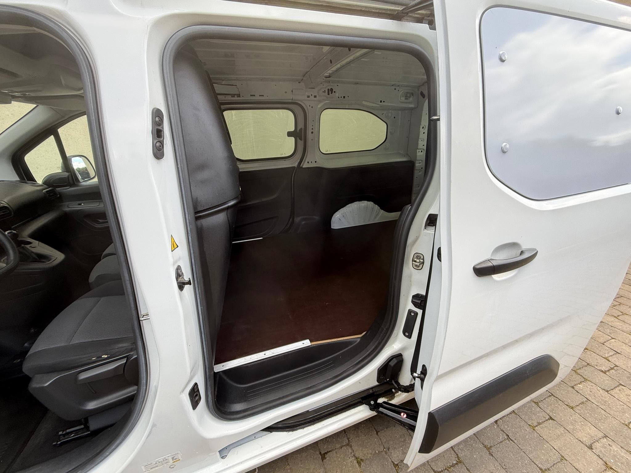 Citroën Berlingo 3places L2 (2021) - Photo 8