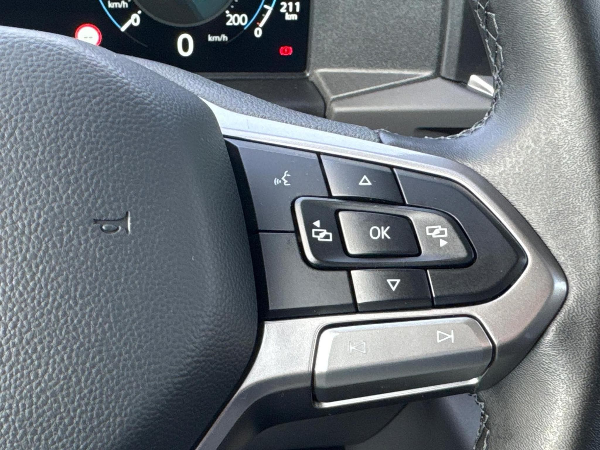 VW T7 Basis (2026) - Photo 24