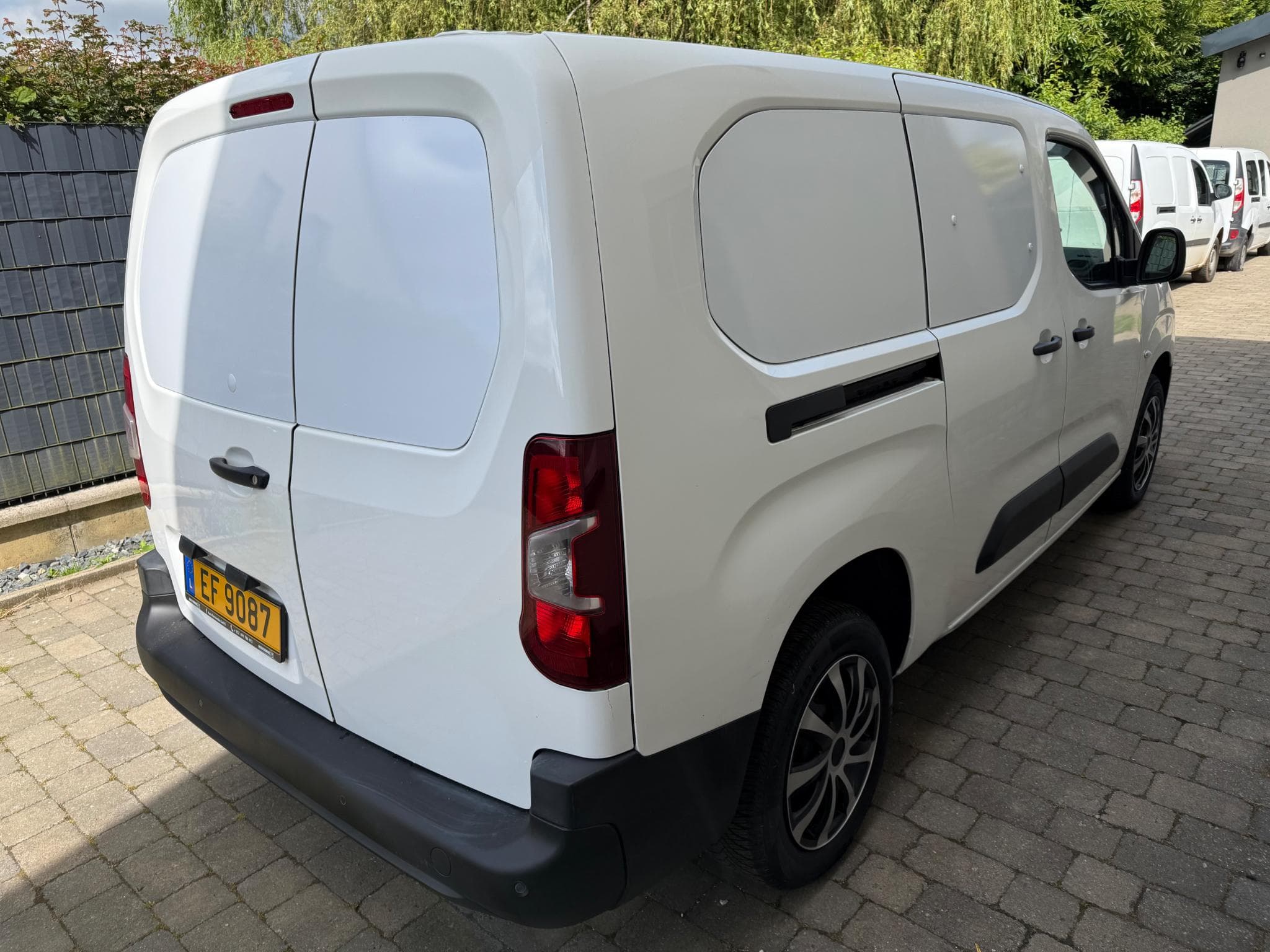 Citroën Berlingo 3places L2 (2021) - Photo 3