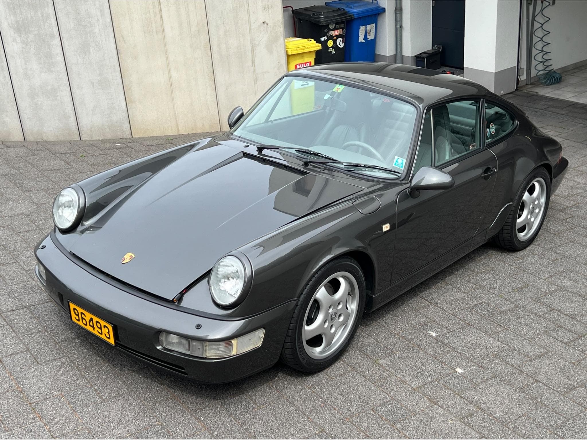 Porsche 911 964 Carrera 2 (1993) - Photo 1