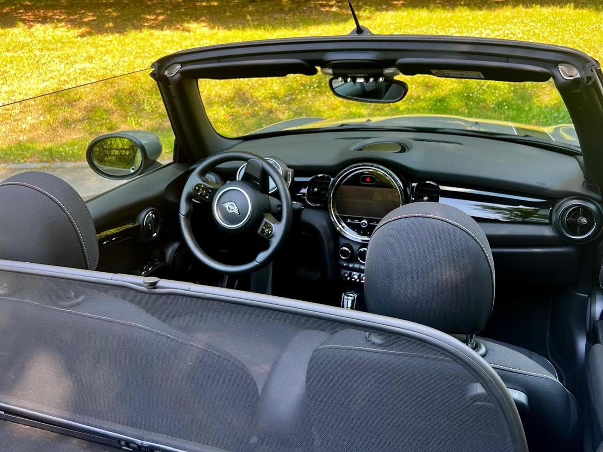 Mini Cabrio Cooper (2022) - Photo 3