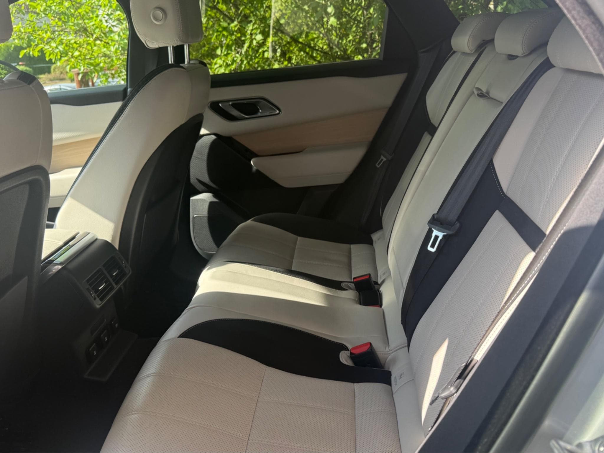 Land-Rover Range Rover Sport Dynamique (2018) - Photo 3
