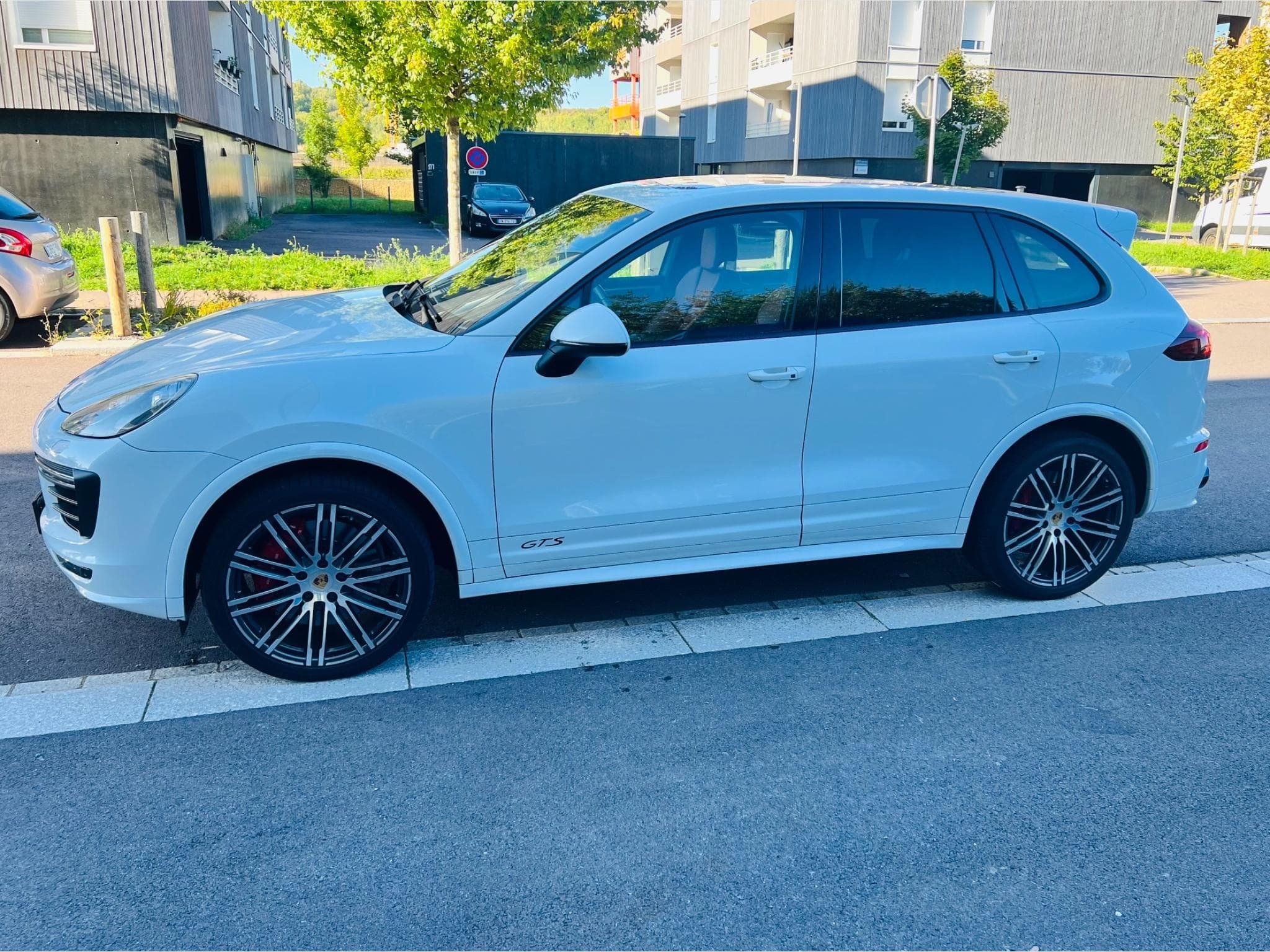 Porsche Cayenne GTS (2016) - Foto 2