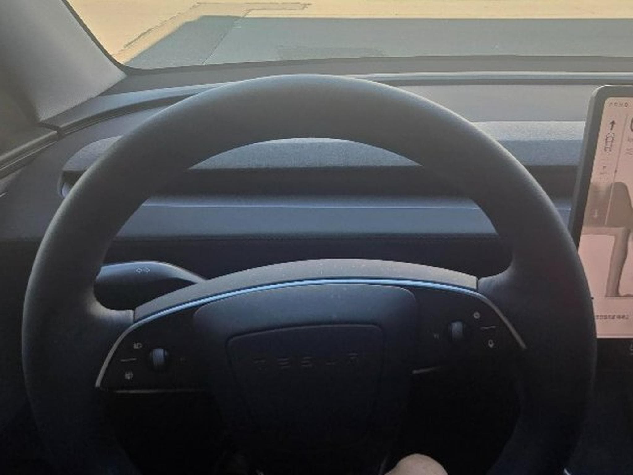 Tesla Model Y 2025 Model Y Long Range AWD, FSD include (2025) - Photo 10