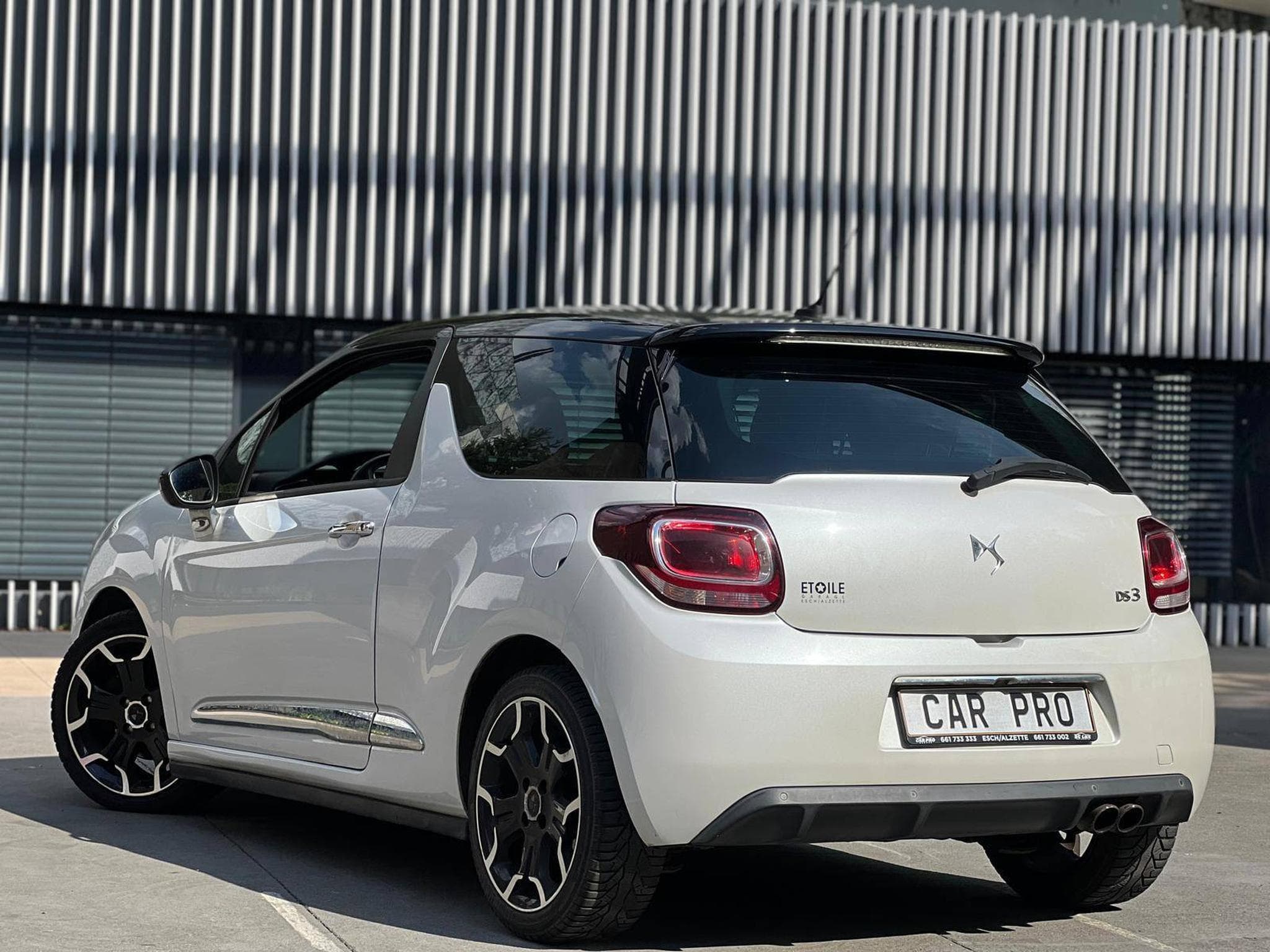 Citroën DS 3 / MANUELLE / ESSENCE / (2015) - Photo 4