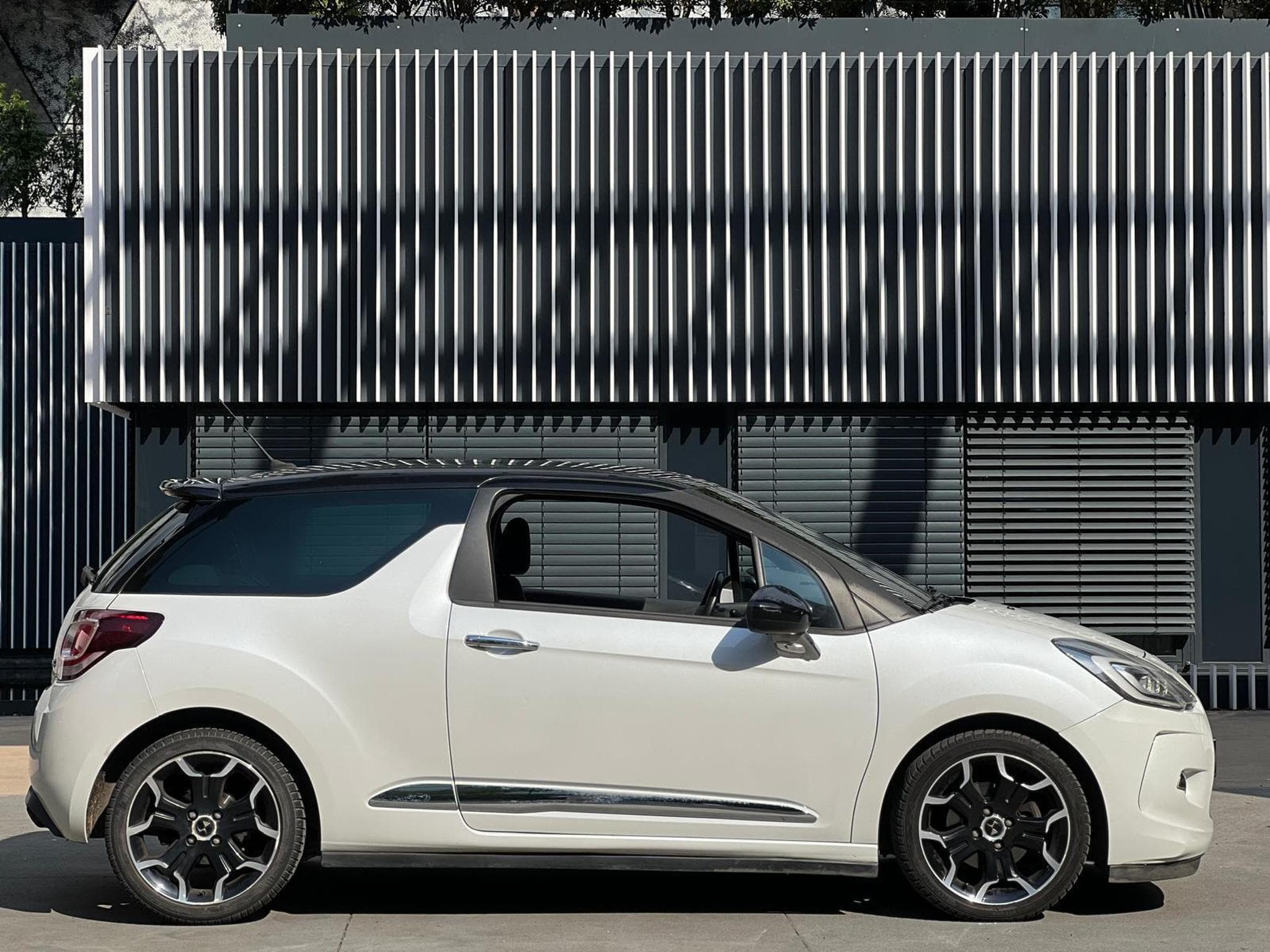 Citroën DS 3 / MANUELLE / ESSENCE / (2015) - Photo 8