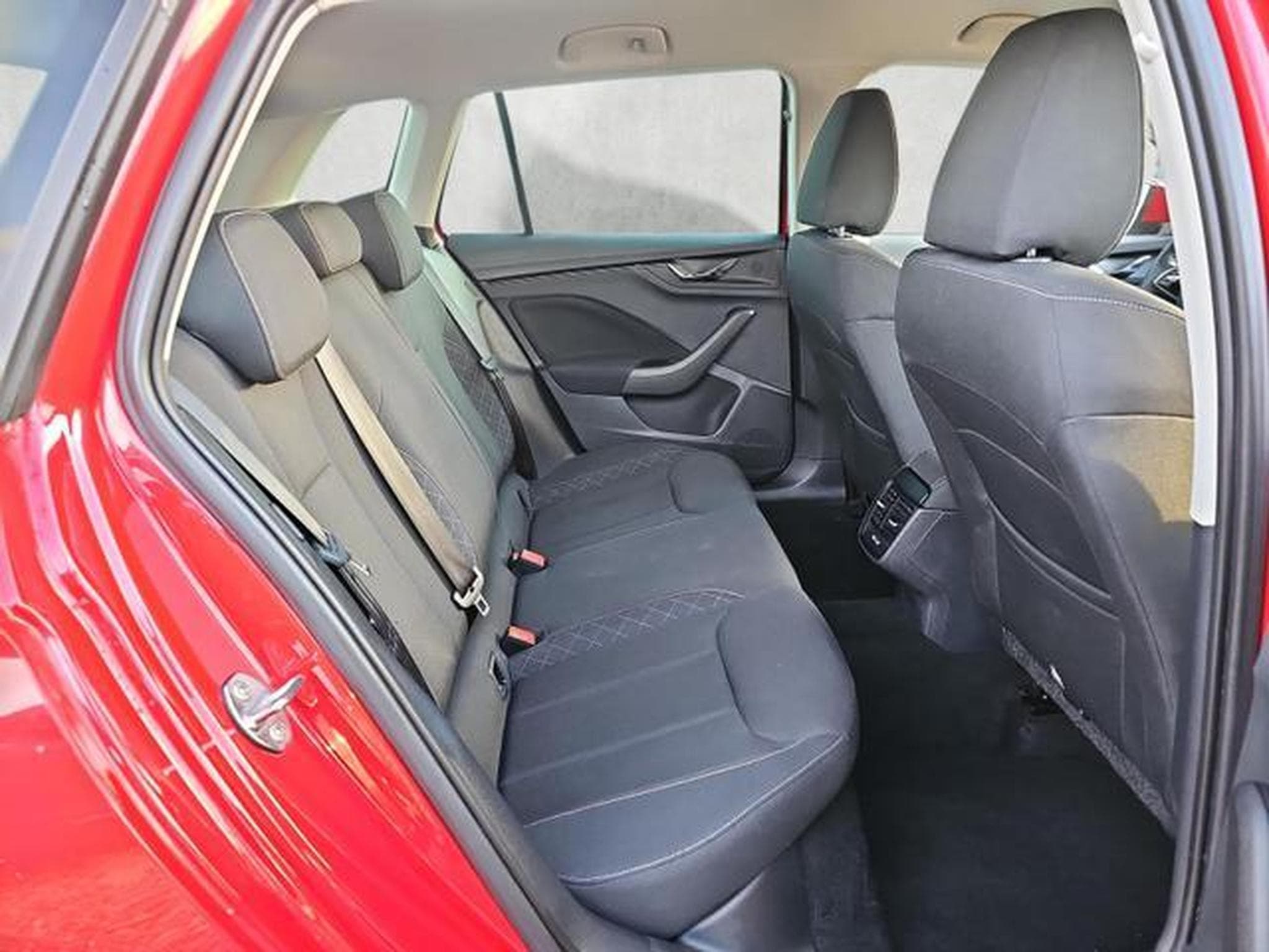 Skoda Kamiq Ambition (2024) - Foto 5