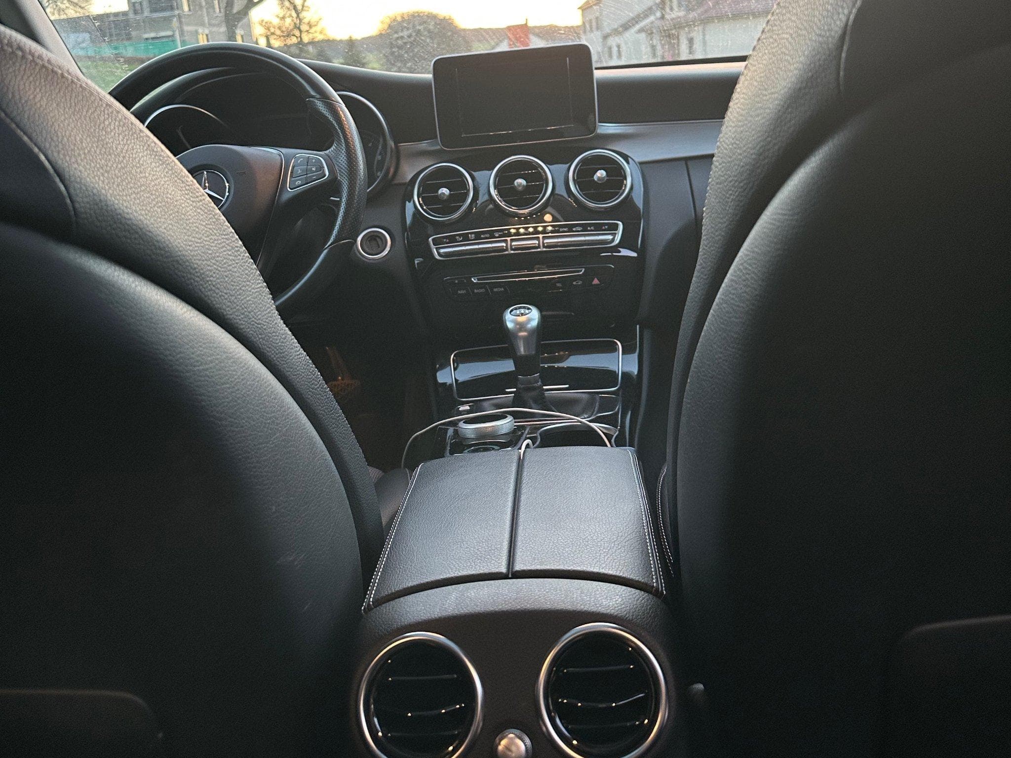 Mercedes C 200 (2016) - Photo 5