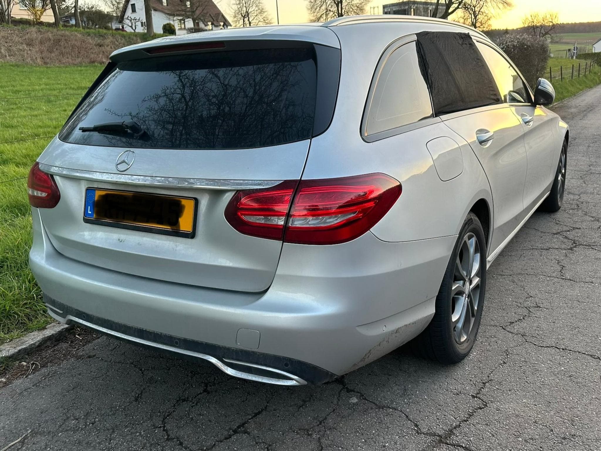 Mercedes C 200 (2016) - Photo 2