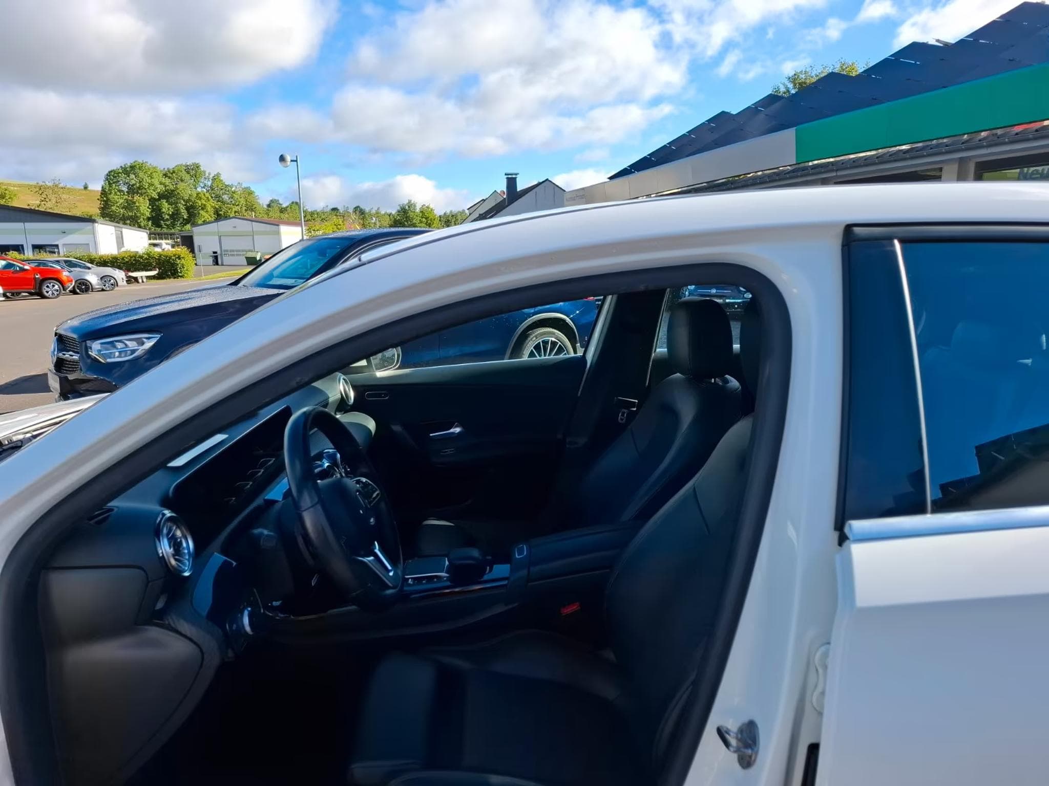 Mercedes A 180 17"ALU LED KAMERA NAVI SHZ (2021) - Photo 3