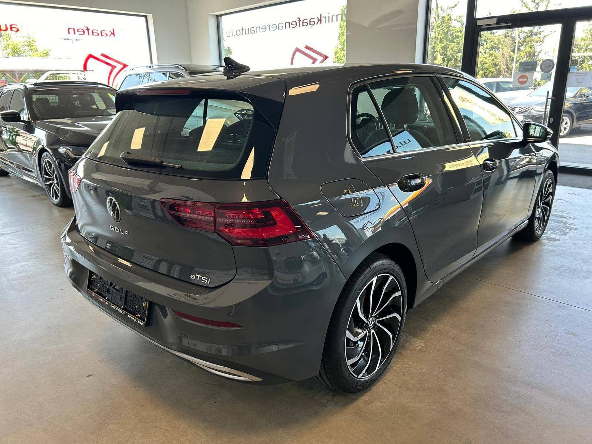 VW Golf VIII Lim. Style eTSI (2020) - Foto 3