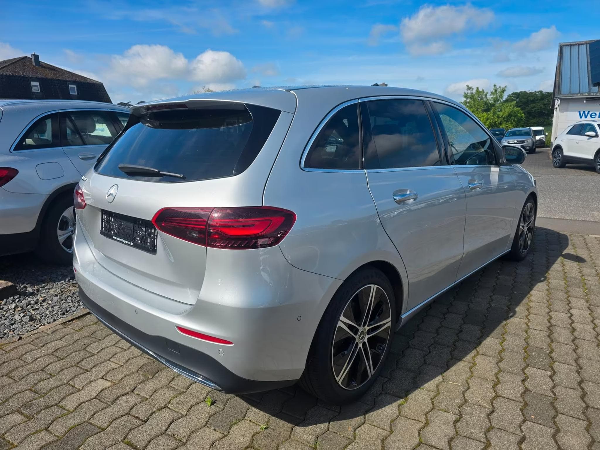 Mercedes B 180 d Progressive ADVANCED PLUS LEDER NAVI (2024) - Photo 2