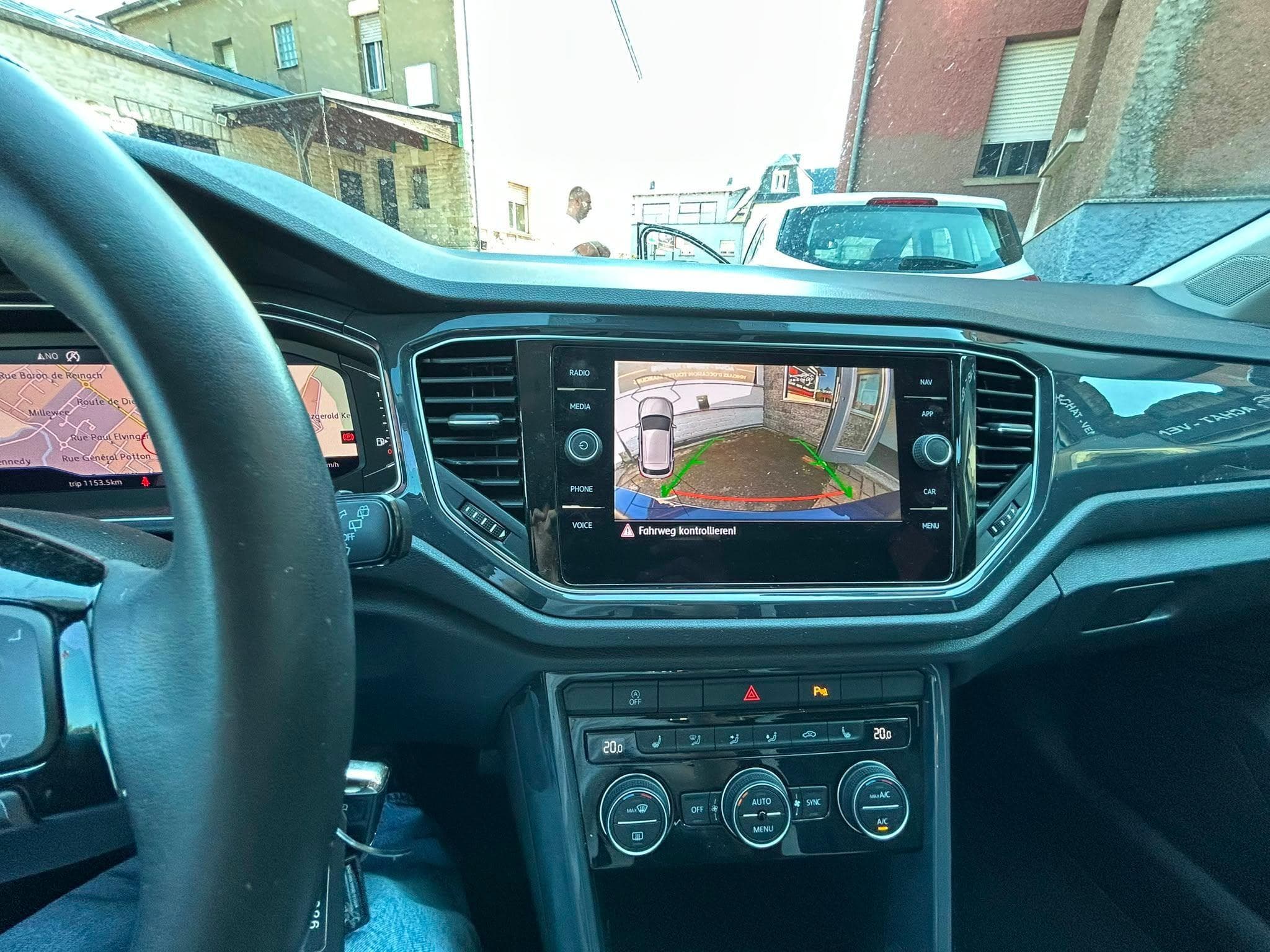 VW T-Roc 2.0 TDI 150CV 4 MOTION LED VIRTUEL (2019) - Photo 13