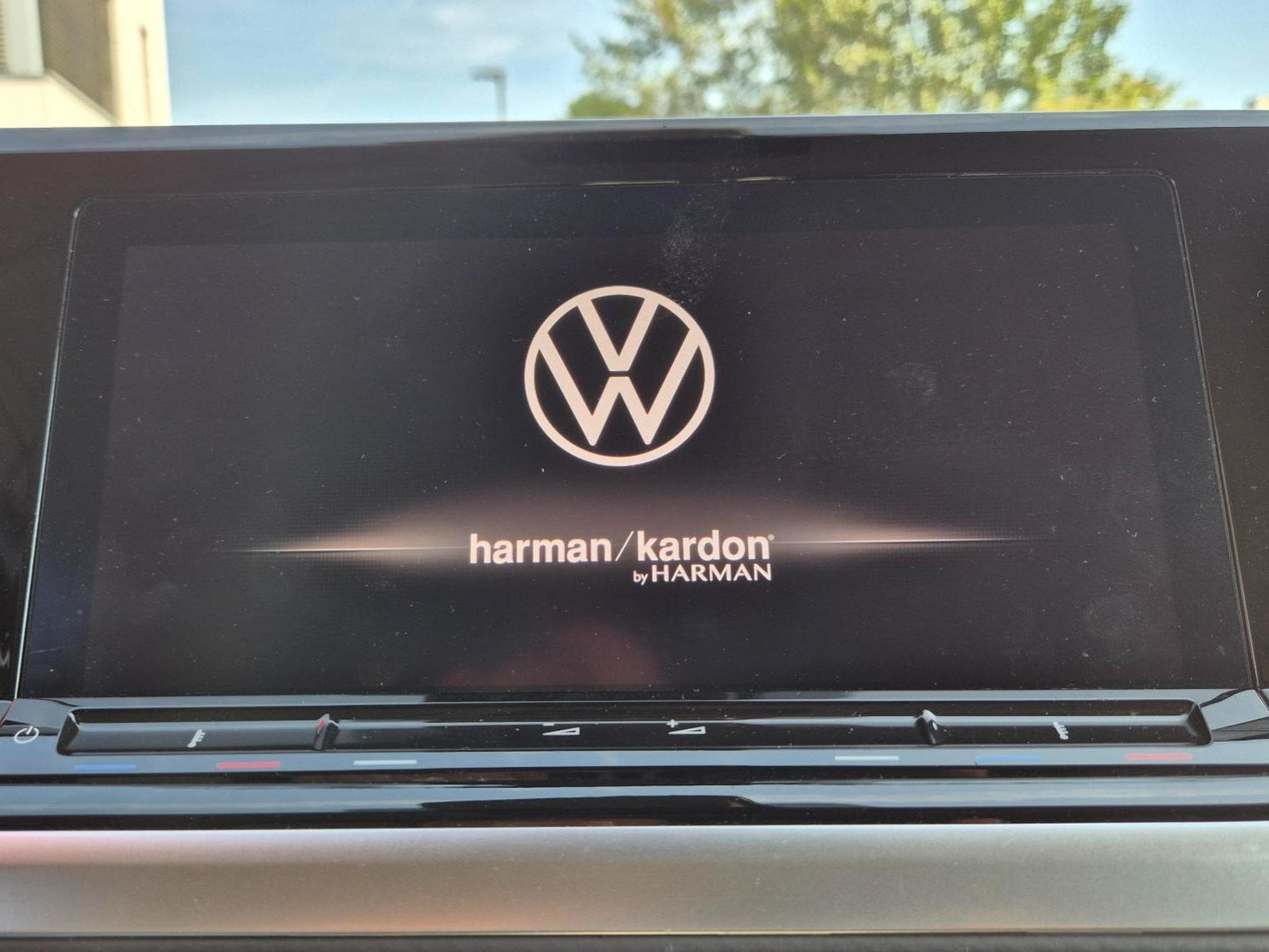 VW T7 Style Long (2022) - Photo 12