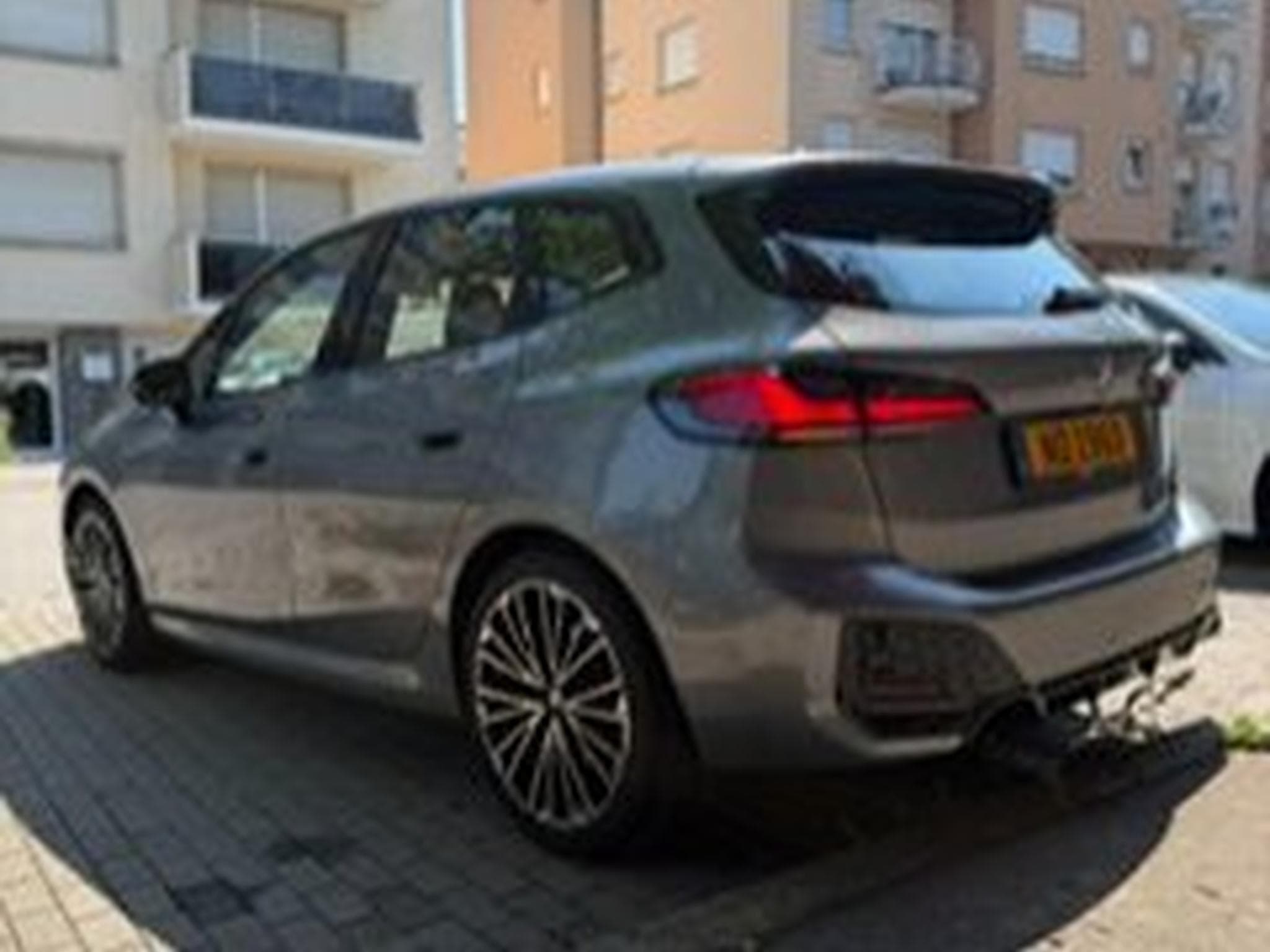 BMW 223 Active tourer (2024) - Foto 3
