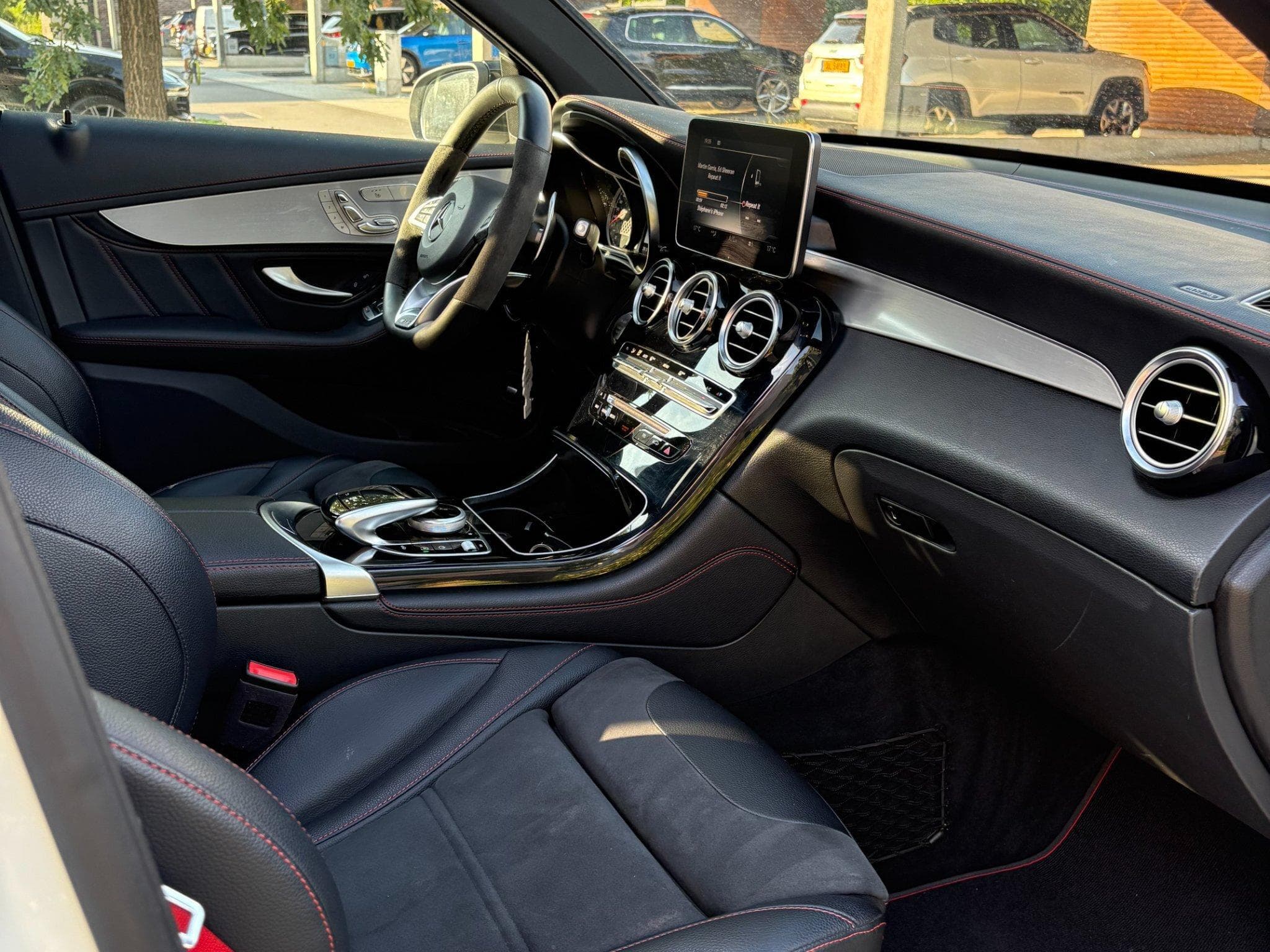 Mercedes GLC 43 AMG (2019) - Photo 12