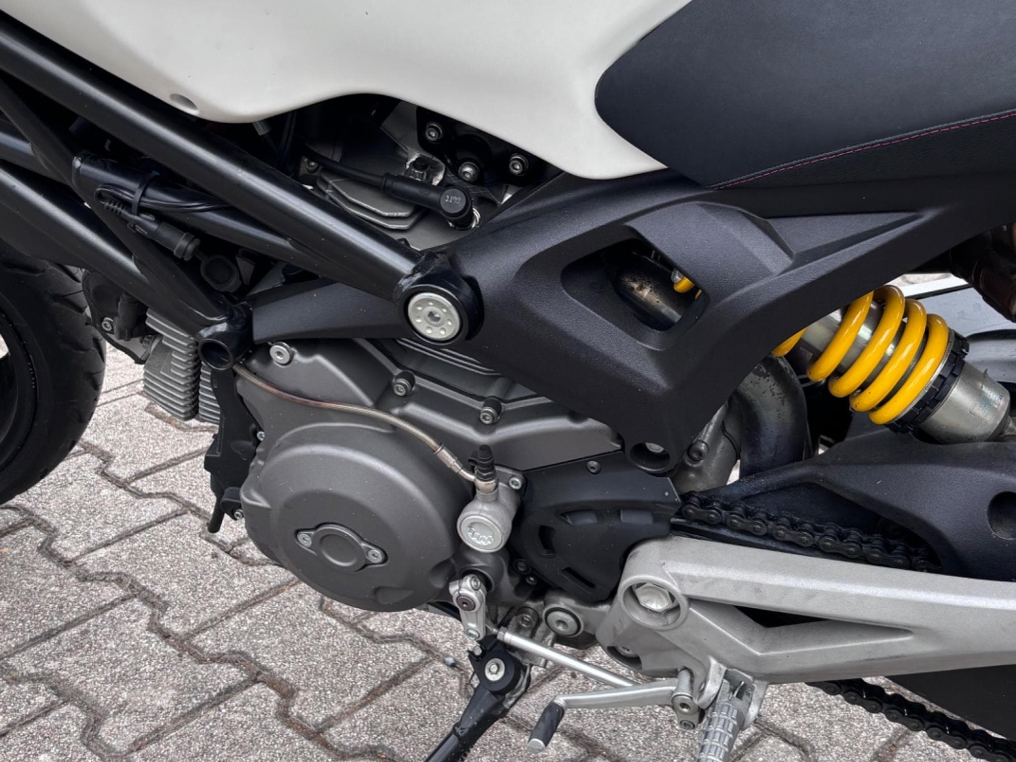 Ducati Monster (2011) - Photo 11