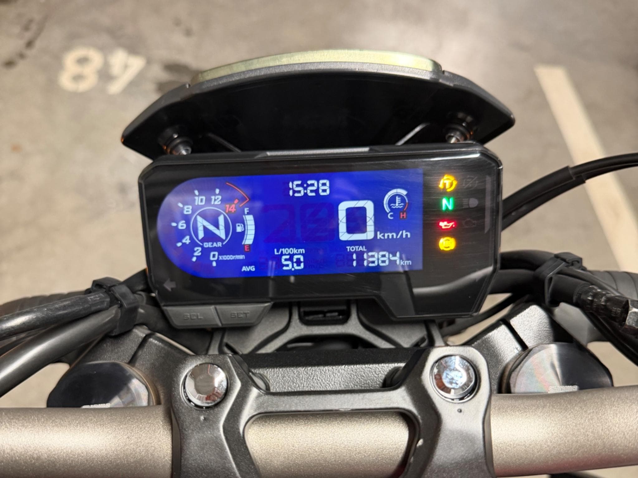 Honda CB CB650R (2023) - Photo 8