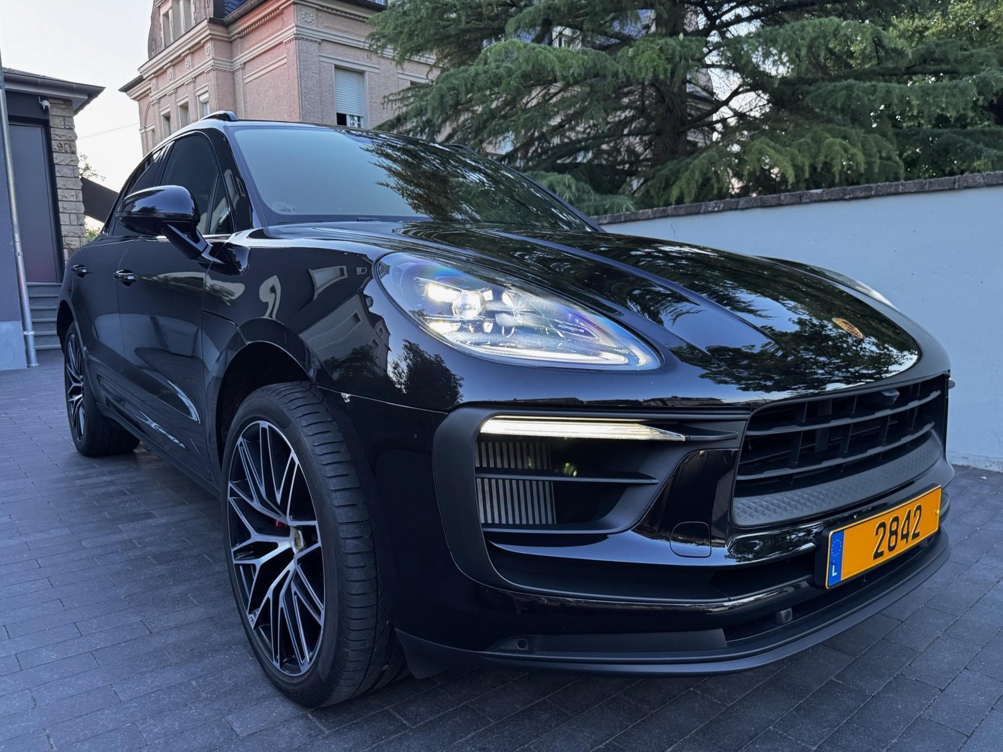 Porsche Macan S (2022) - Photo 2