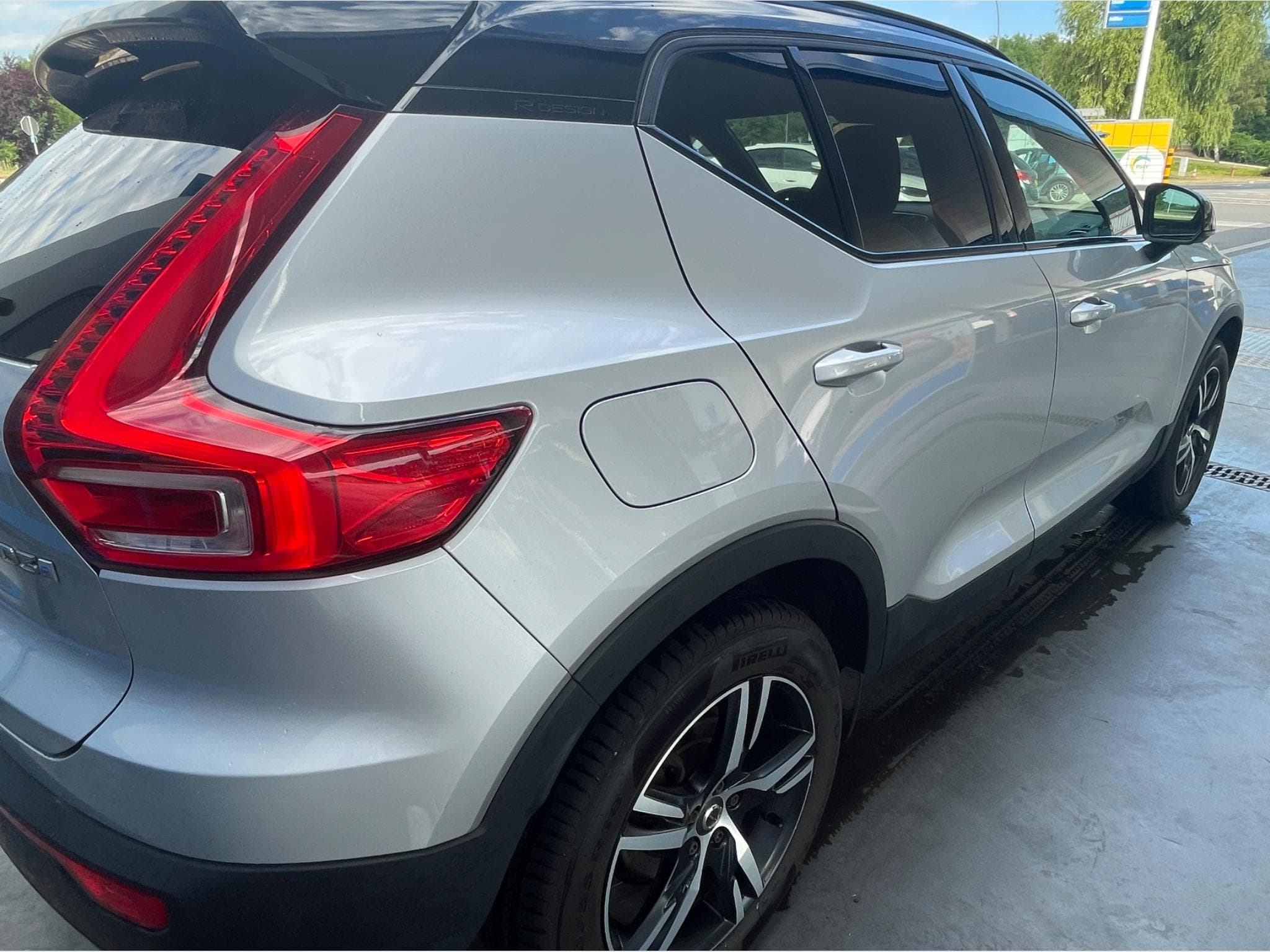 Volvo XC40 R-Design (2019) - Photo 3