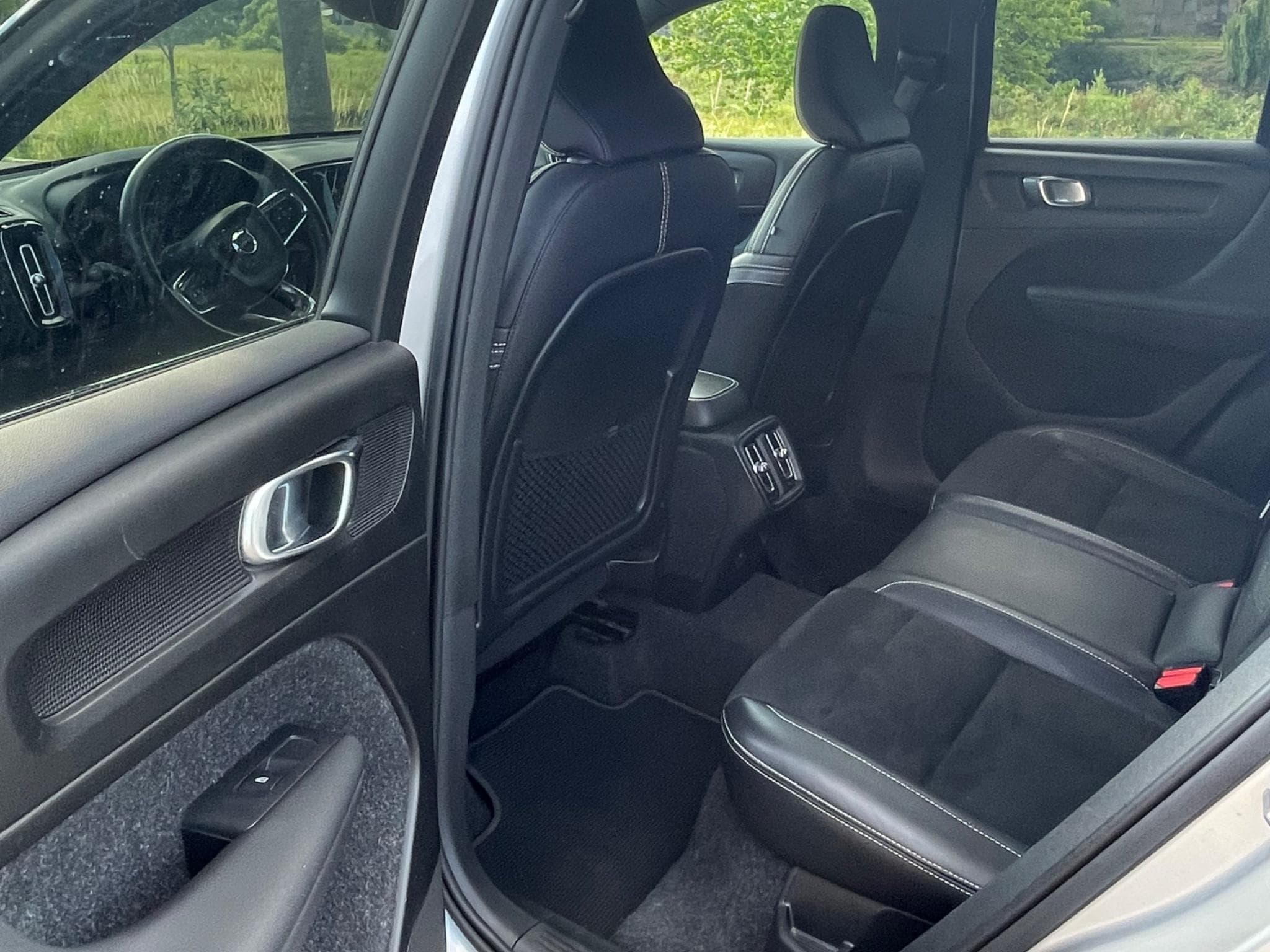 Volvo XC40 R-Design (2019) - Photo 9
