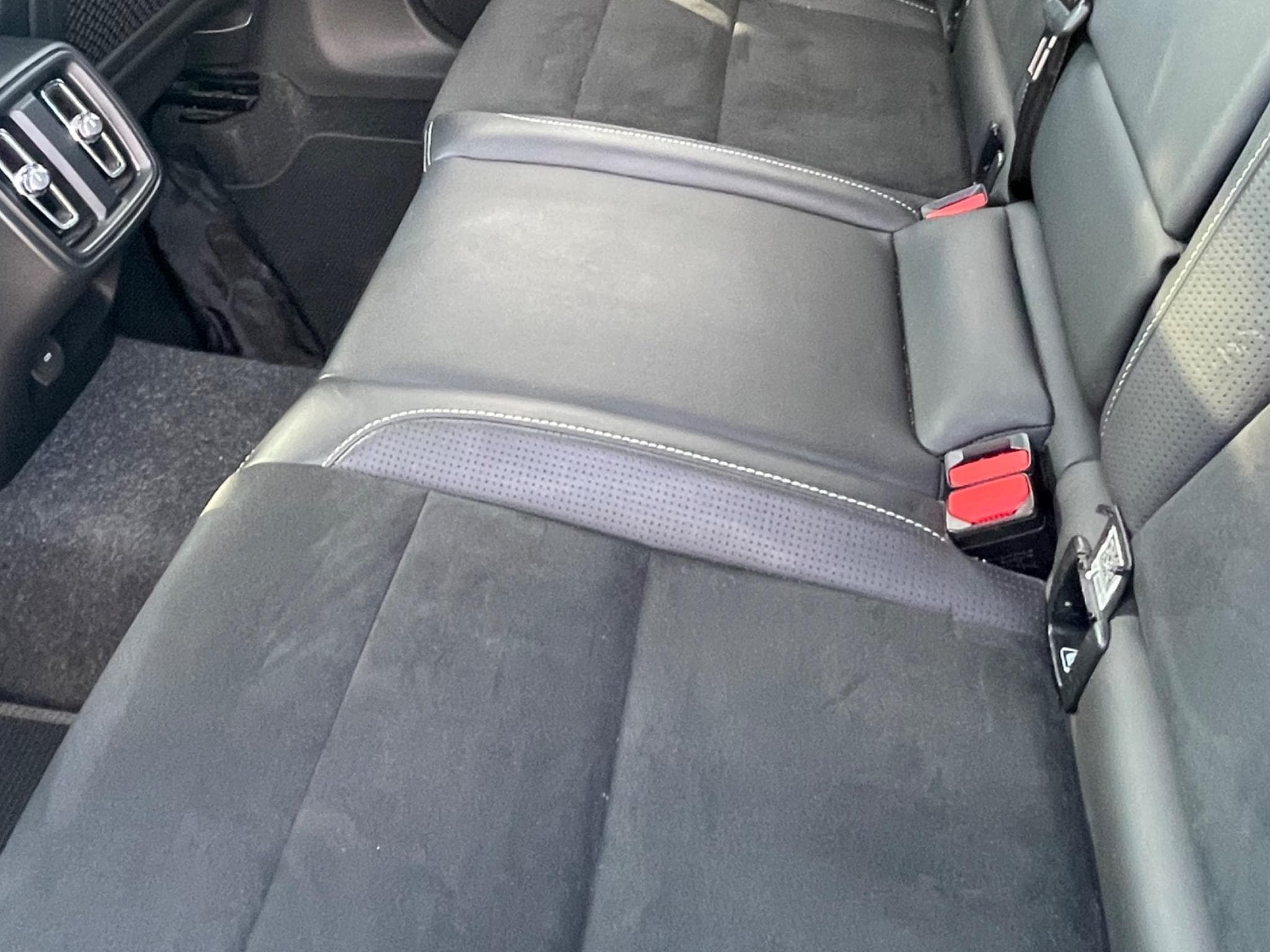 Volvo XC40 R-Design (2019) - Photo 13