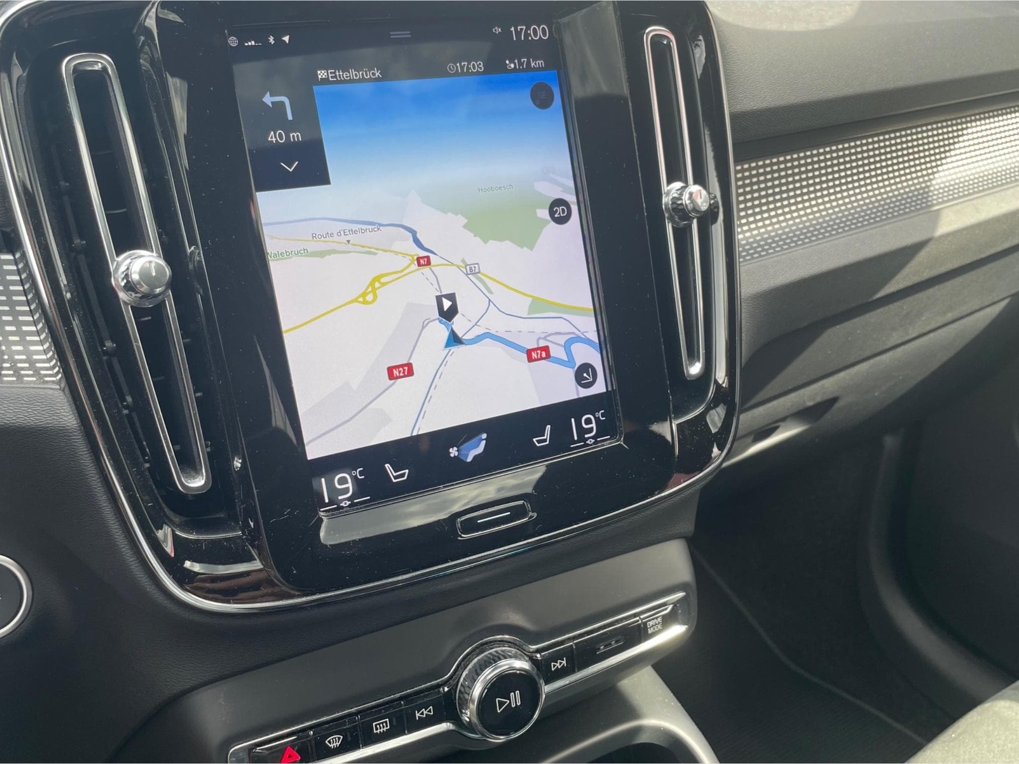 Volvo XC40 R-Design (2019) - Photo 7