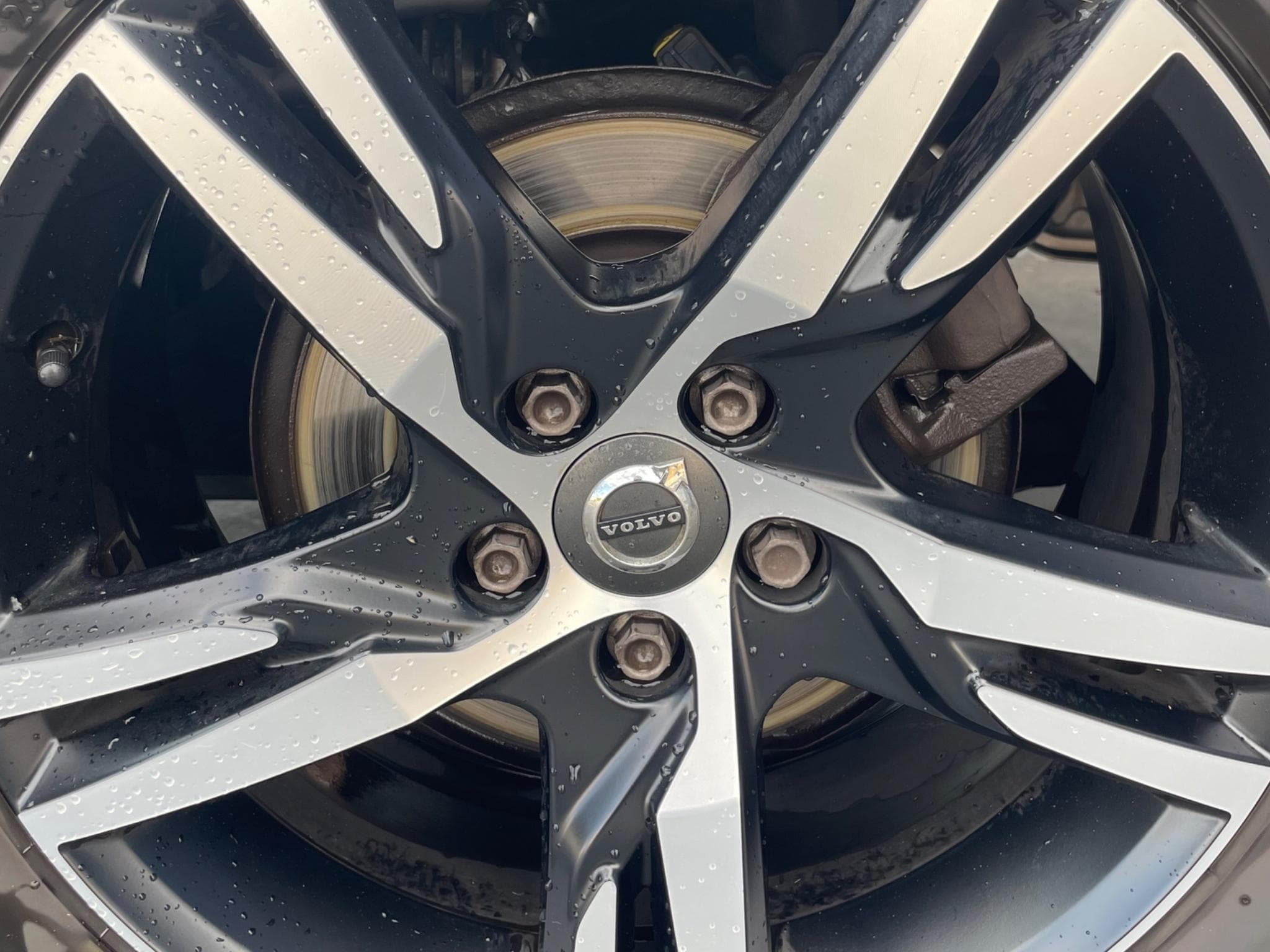 Volvo XC40 R-Design (2019) - Photo 14
