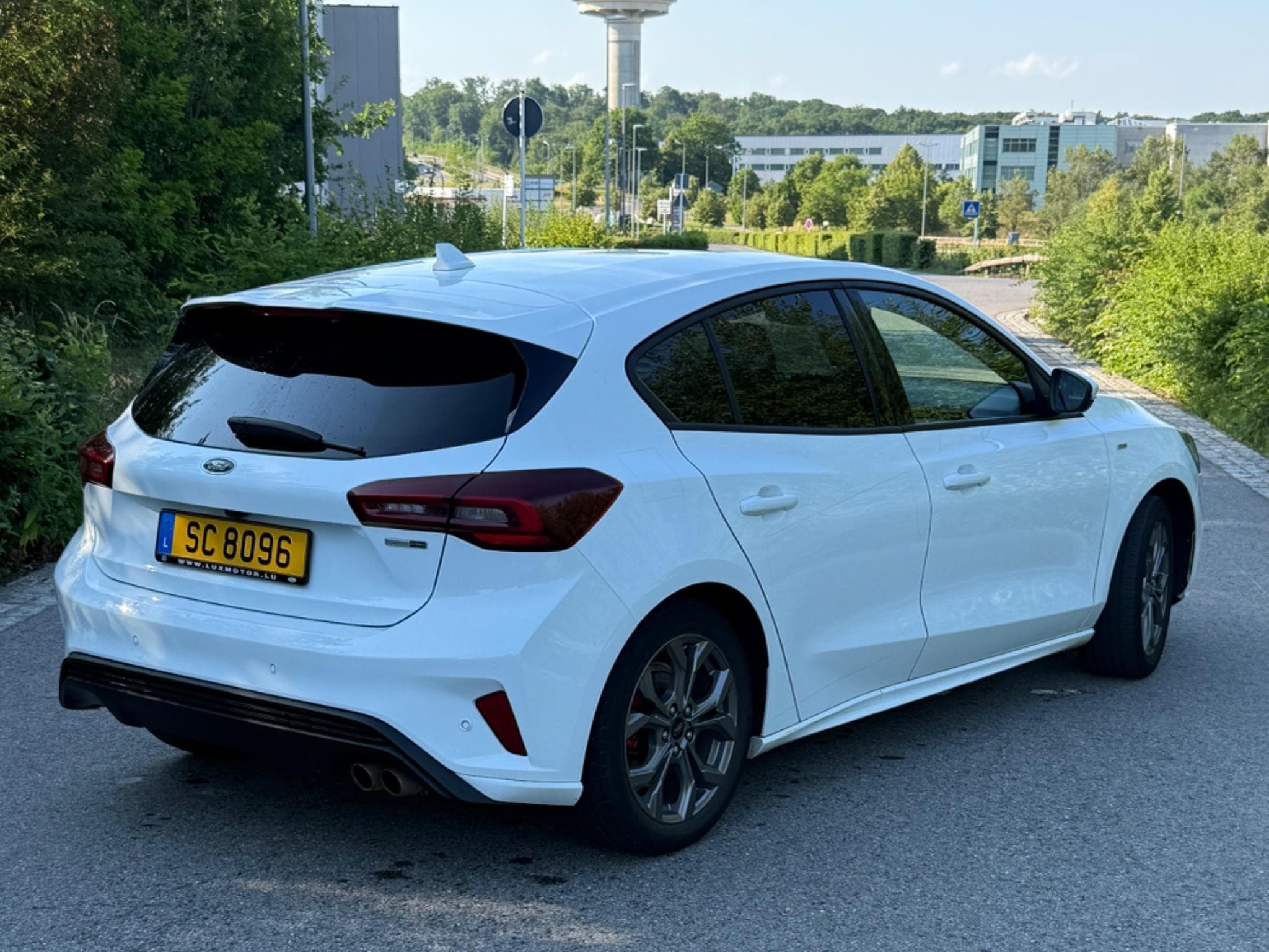 Ford Focus ST line (2023) - Photo 2