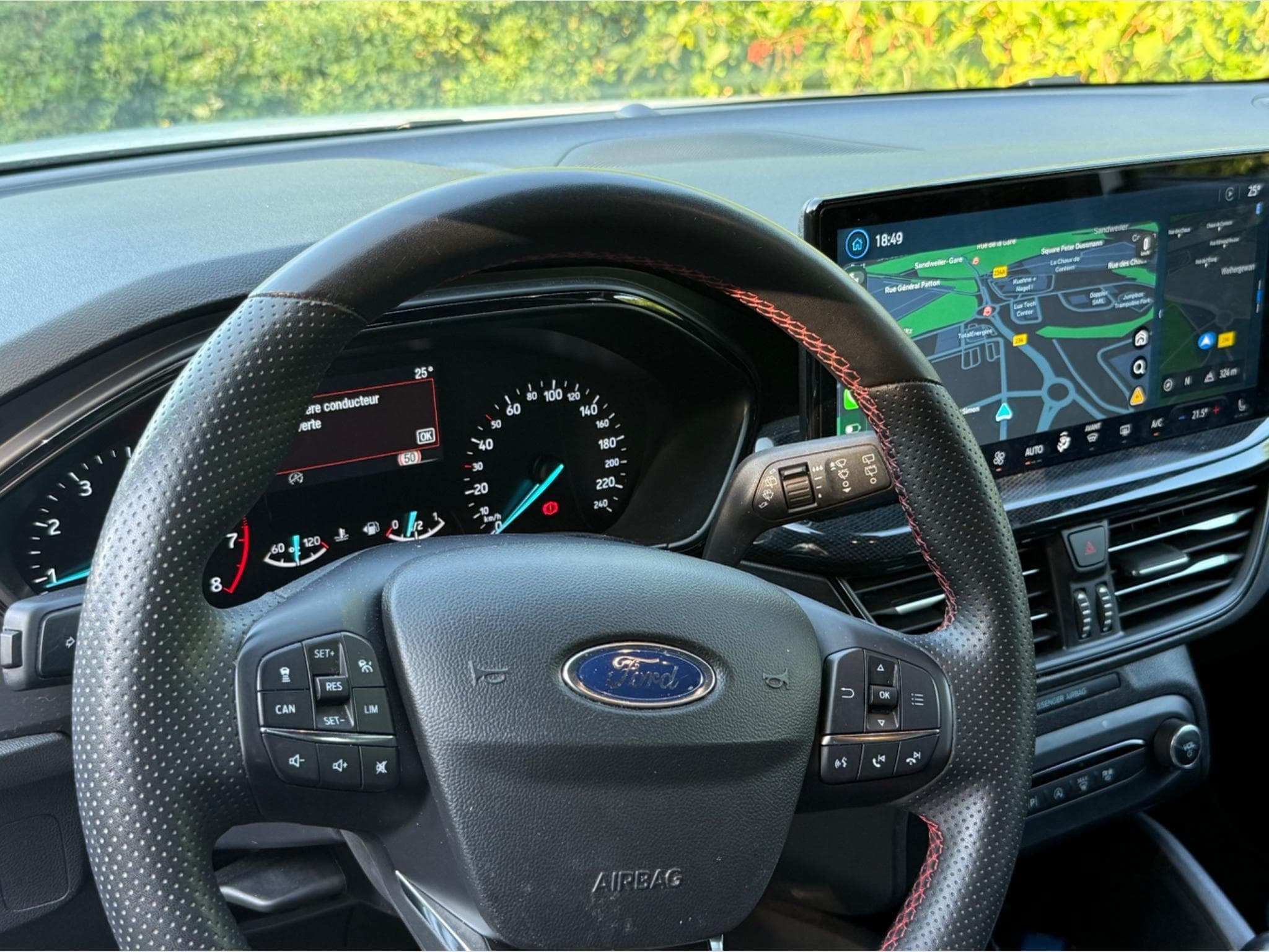 Ford Focus ST line (2023) - Photo 3
