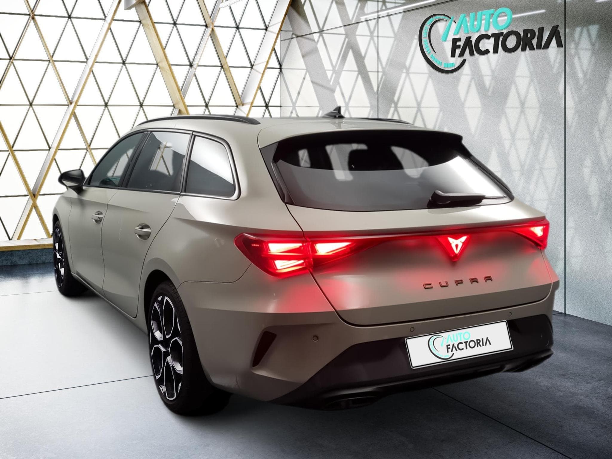 Cupra Leon Break -29% 1.5 eTSI 150 BVA+T.PANO+CAM+LED+Options (2025) - Foto 4