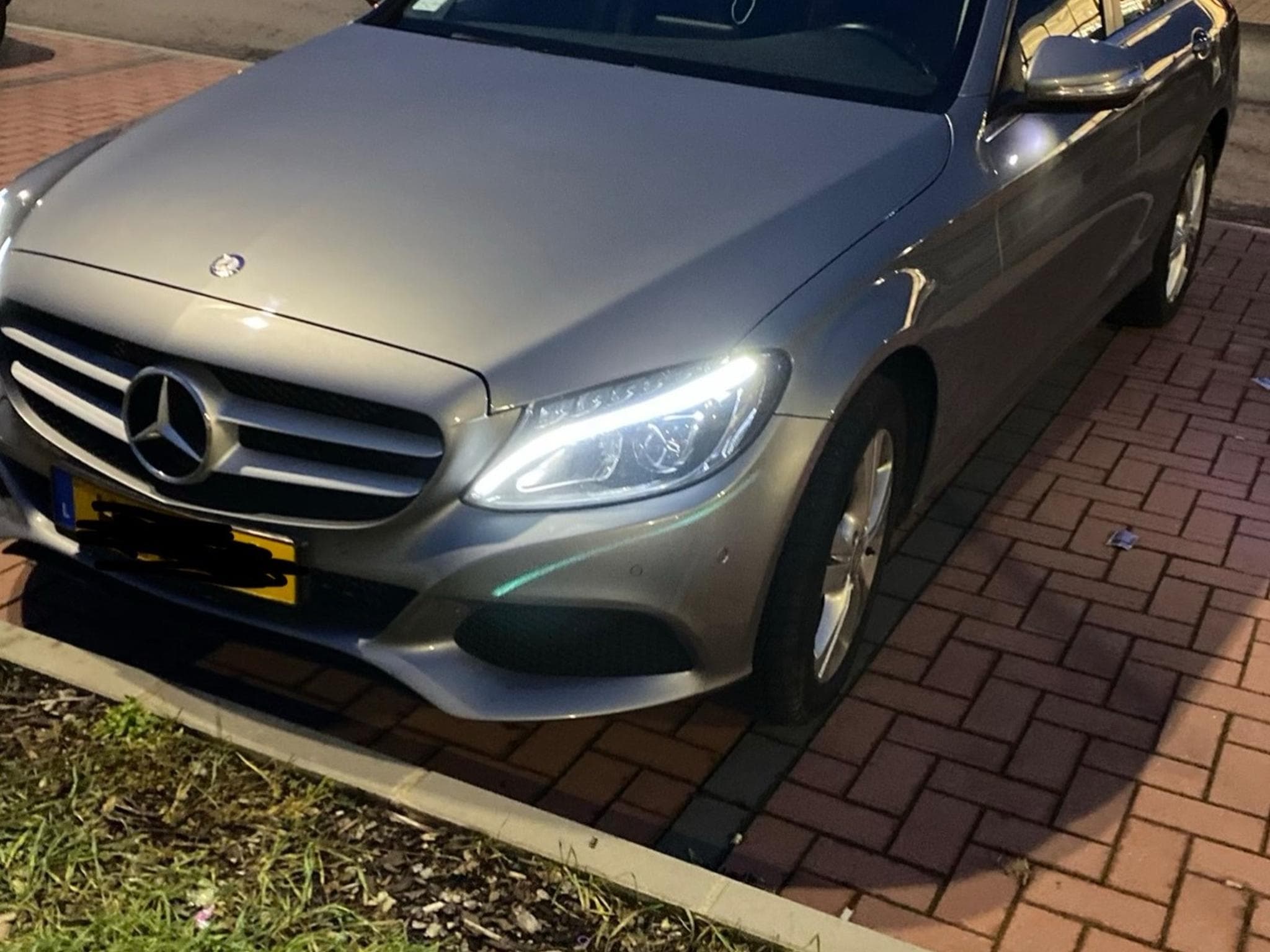 Mercedes C 180 (2015) - Photo 2