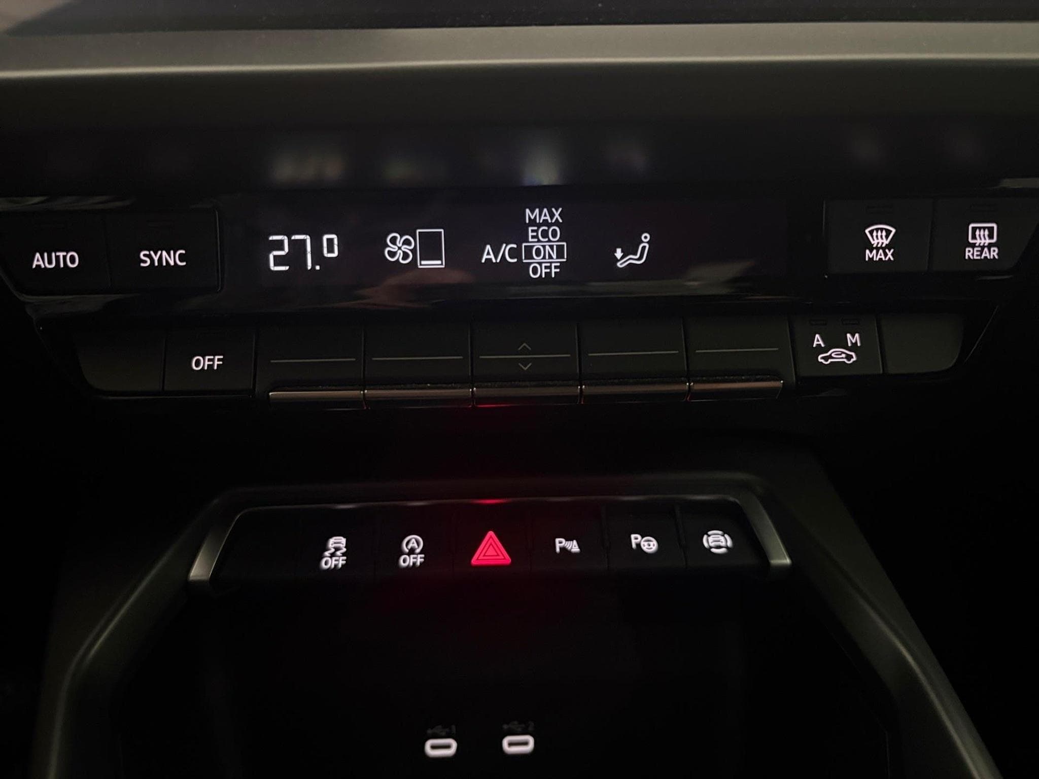 Audi A3 Berline -32% 30 TFSI 116 BVA +MIRRORLINK+RADARS (2024) - Photo 13