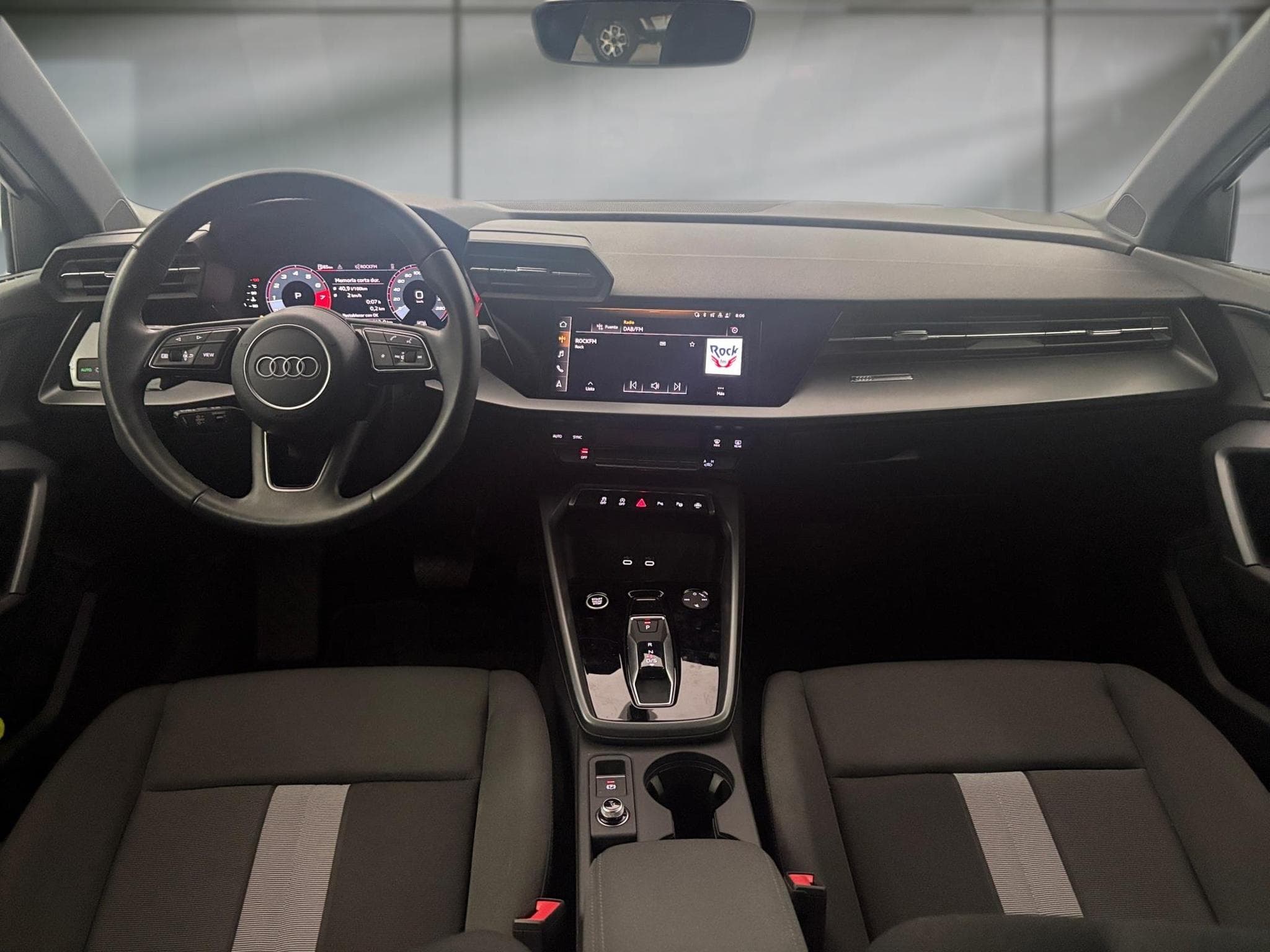 Audi A3 Berline -32% 30 TFSI 116 BVA +MIRRORLINK+RADARS (2024) - Photo 6