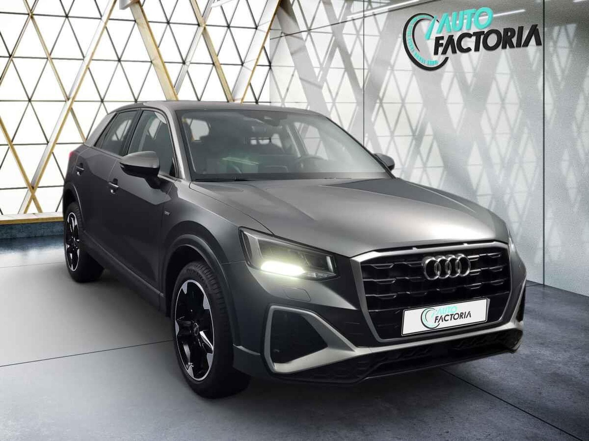 Audi Q2 -29% 30 TDI 116cv S-Line +GPS+CAM+LED+Options (2025) - Photo 2