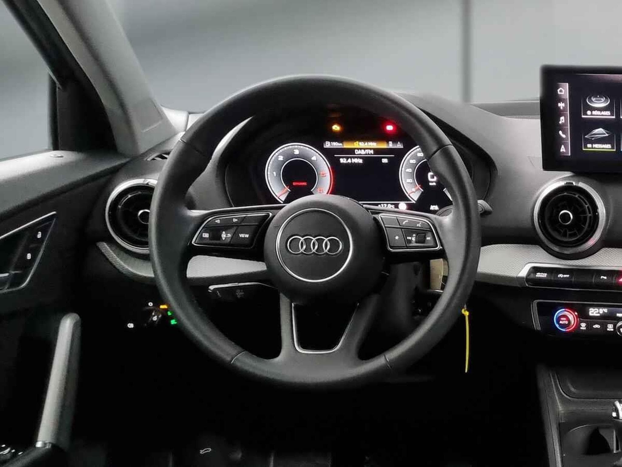 Audi Q2 -29% 30 TDI 116cv S-Line +GPS+CAM+LED+Options (2025) - Photo 9