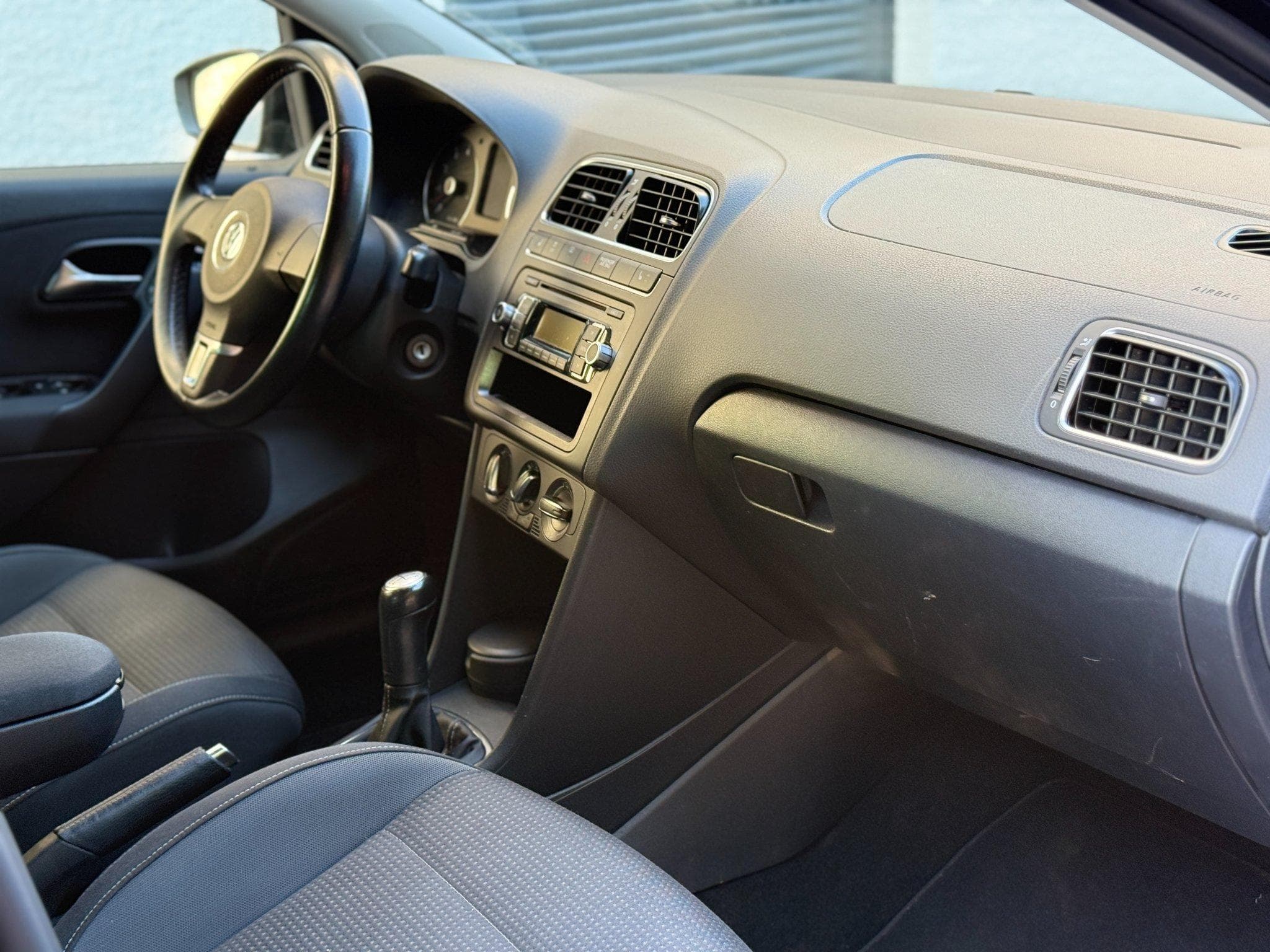 VW Polo 1.2 Team 70 (2010) - Photo 10