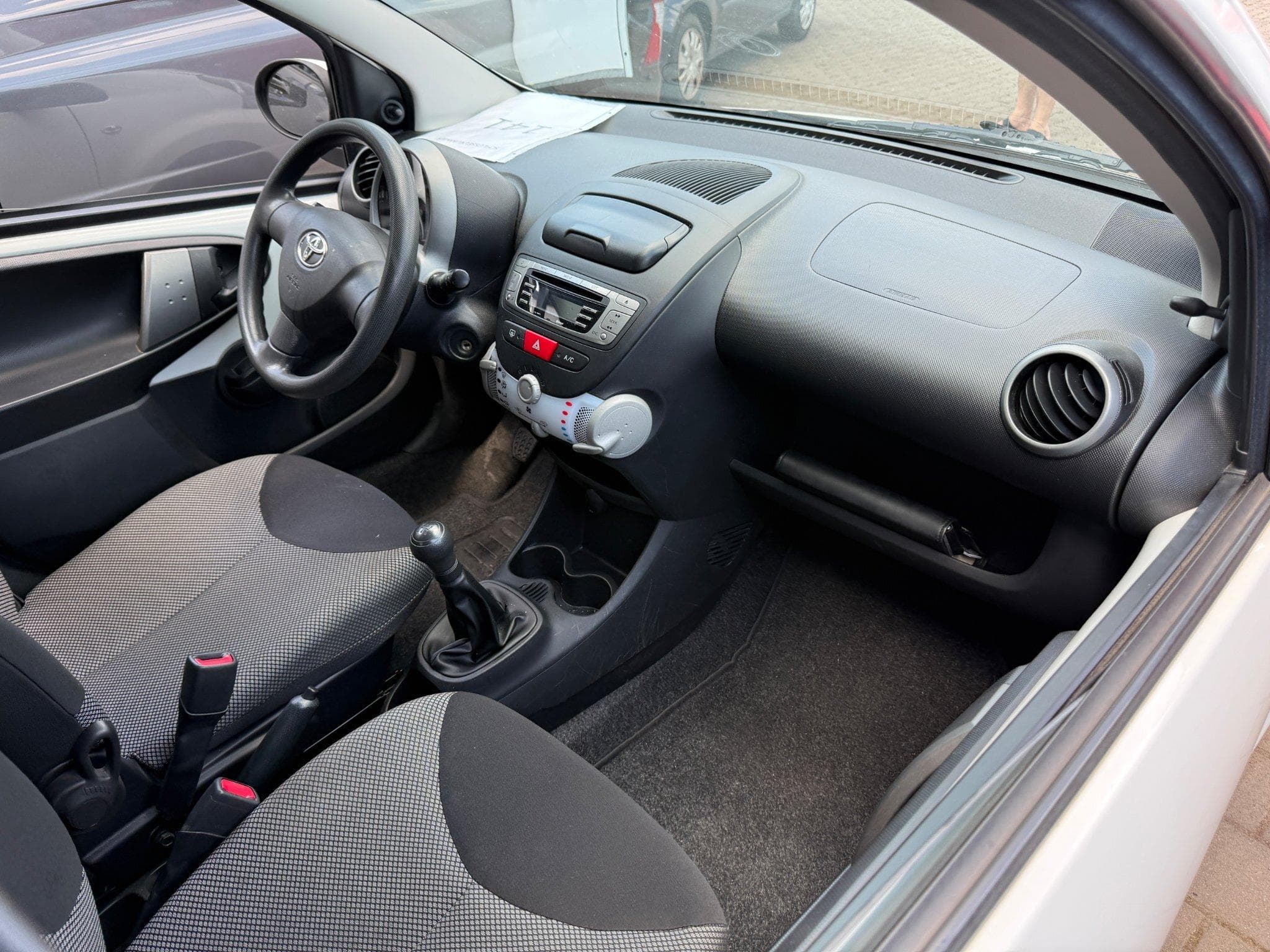 Toyota Aygo 1.0 (2013) - Photo 3