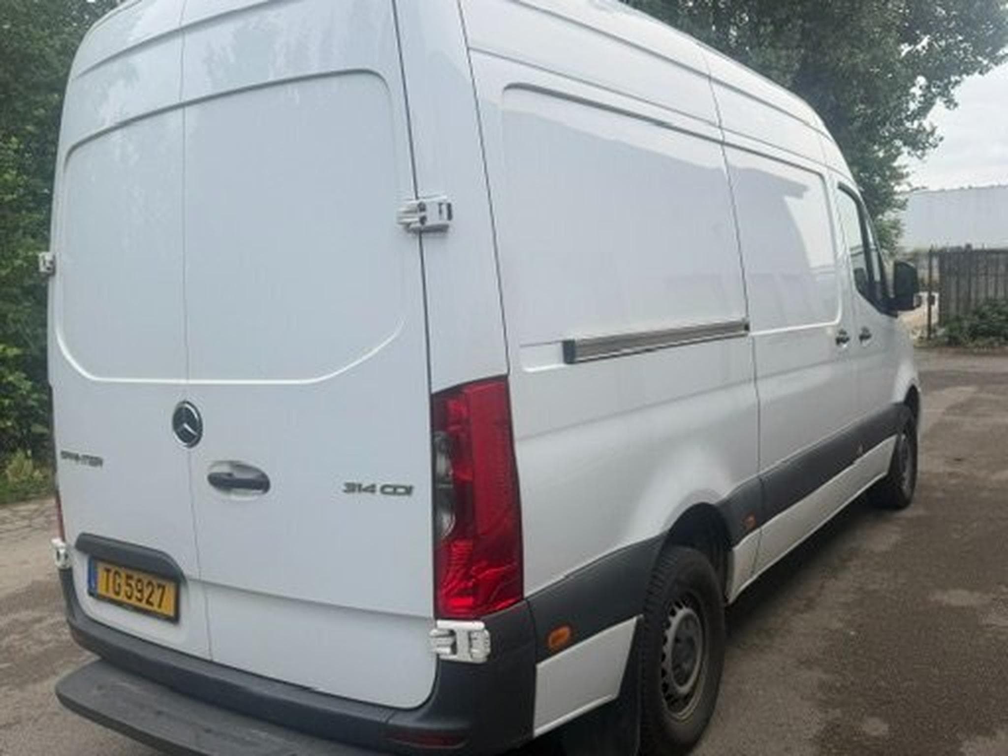 Mercedes Sprinter (2020) - Photo 3