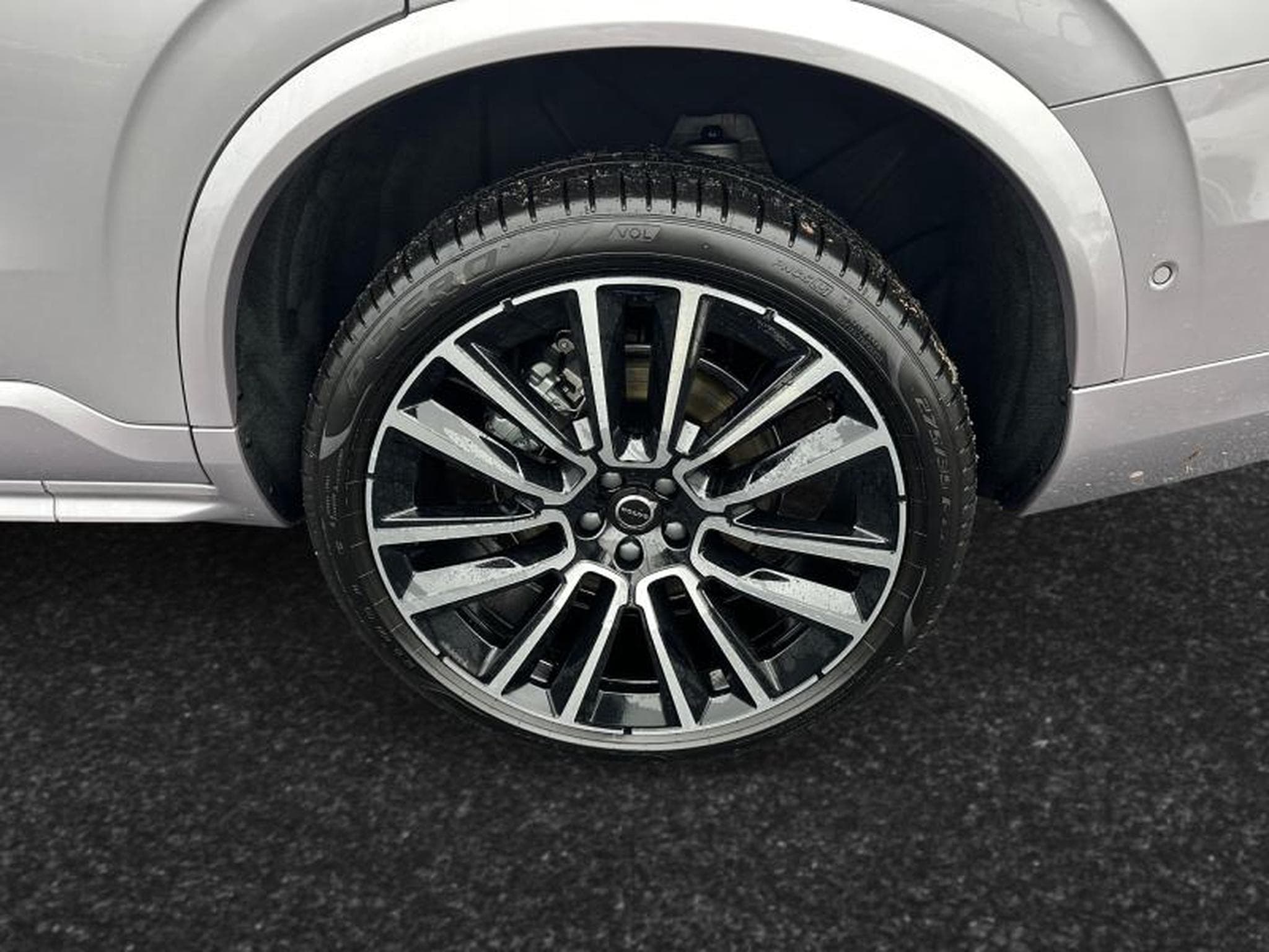 Volvo XC90 T8 Ultra Dark / Hybride (2025) - Foto 14