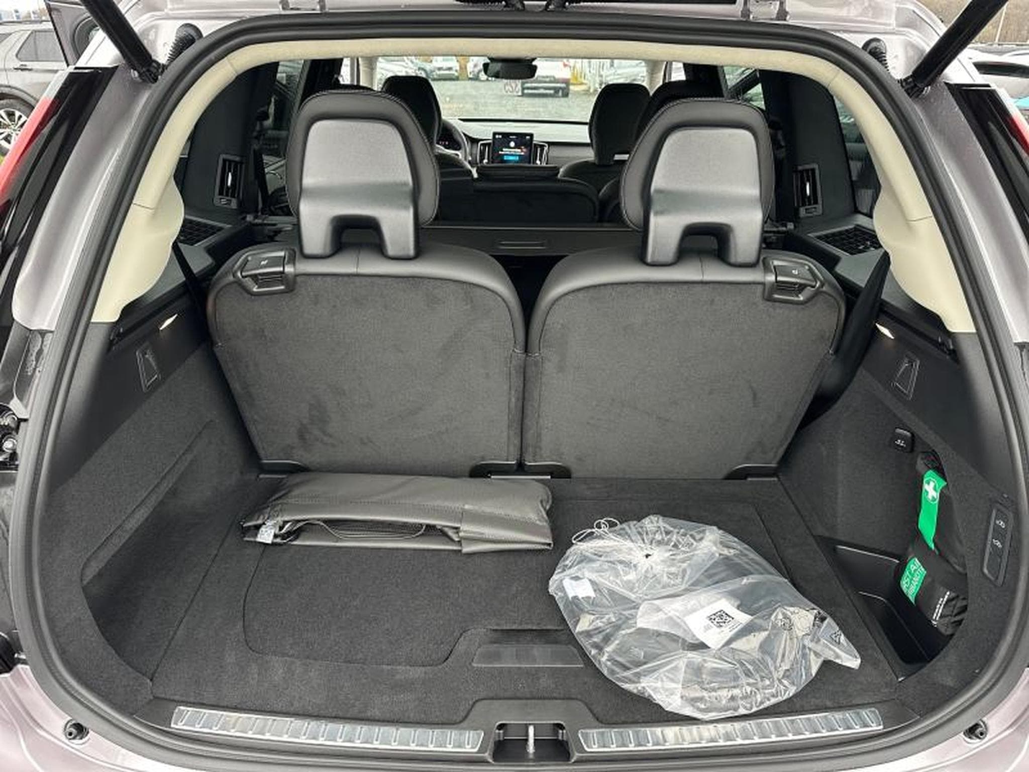 Volvo XC90 T8 Ultra Dark / Hybride (2025) - Foto 19