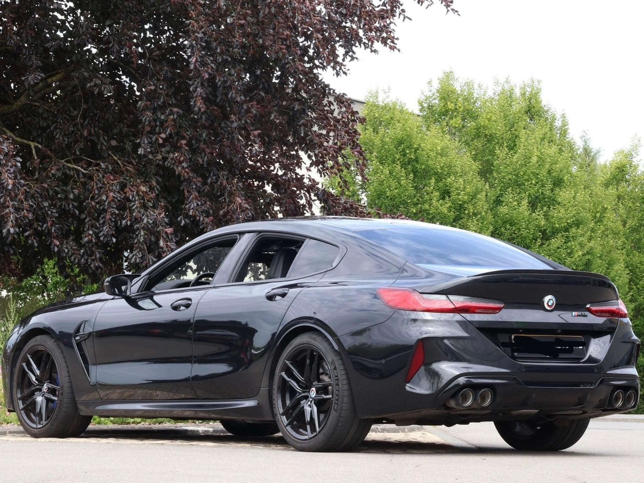 BMW M8 Sport M xDrive (2022) - Photo 2