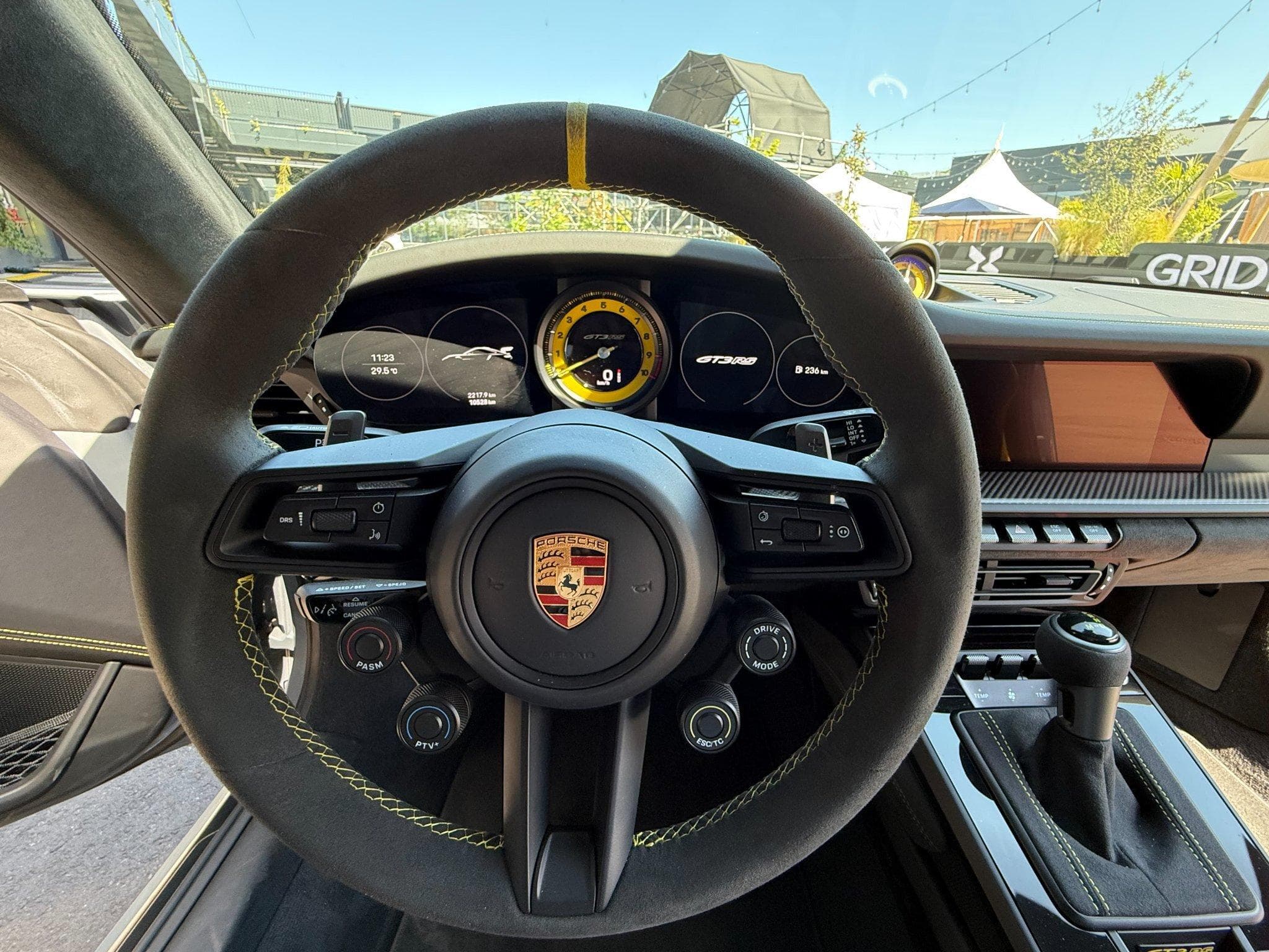 Porsche 992 gt3rs (2023) - Photo 4