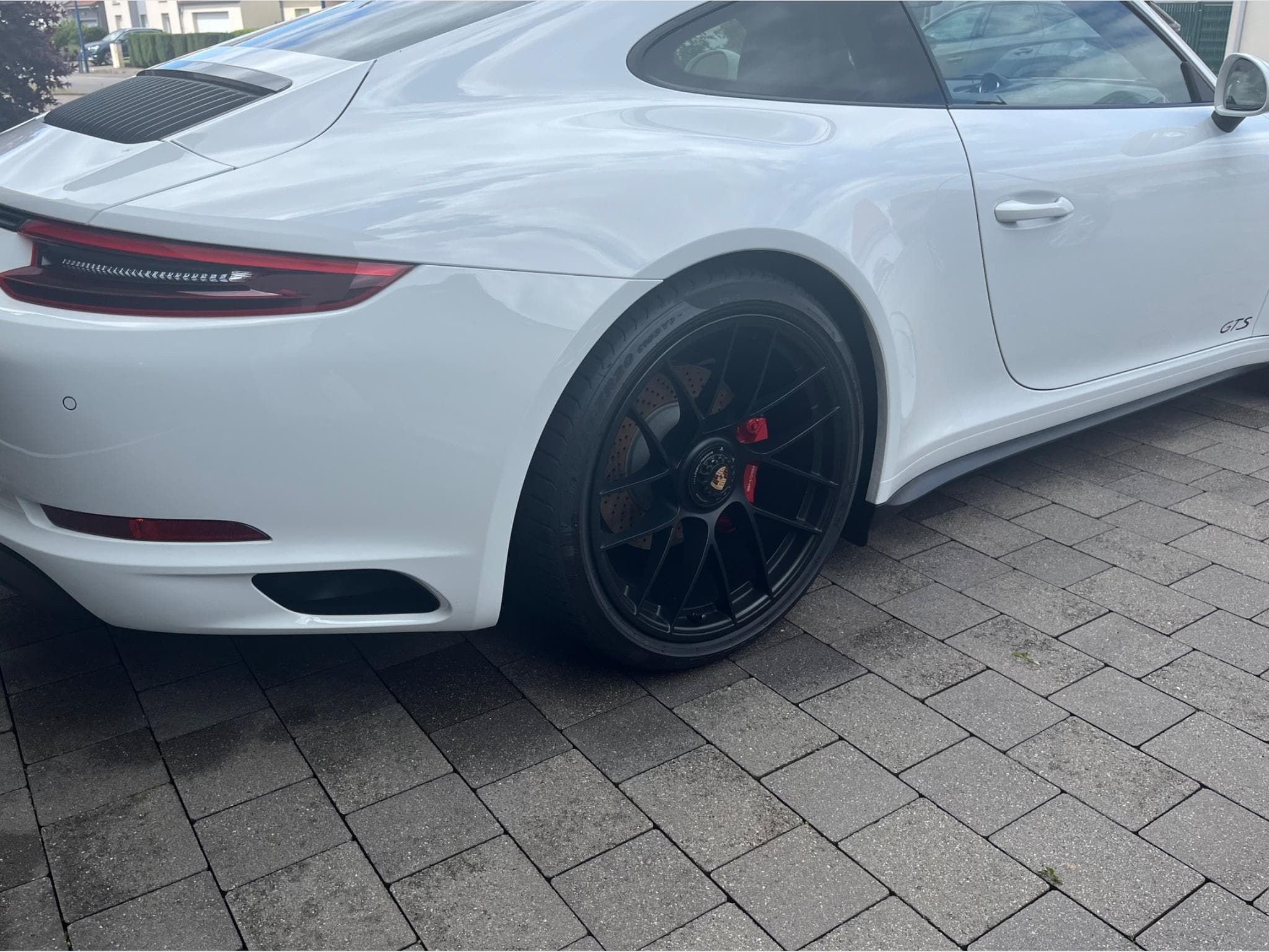 Porsche 911 991.2 Gts (2018) - Photo 2